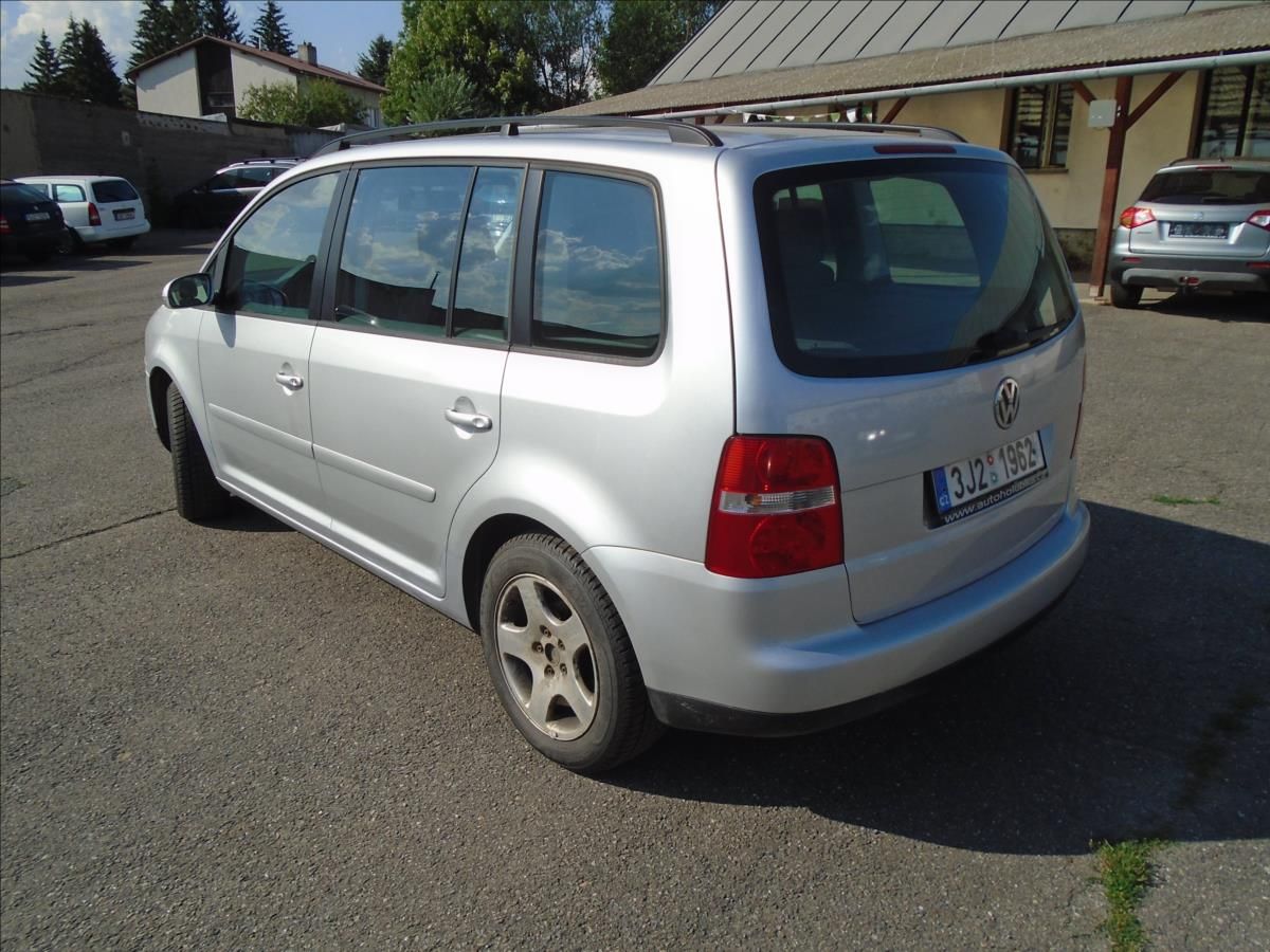 Volkswagen Touran, 1,9   1,9,TDI-77KW-BEZ DPF - fotka 2