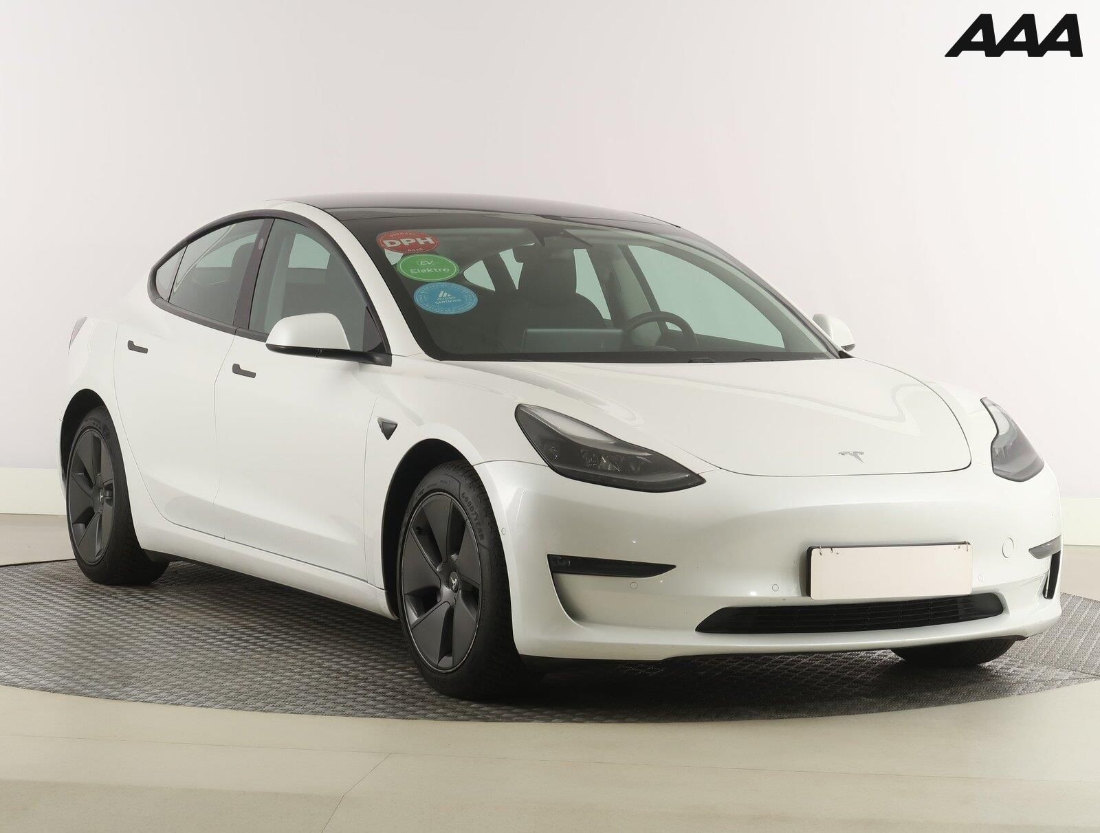 Tesla Model 3, Long Range 4WD 79kWh, SoH 81%