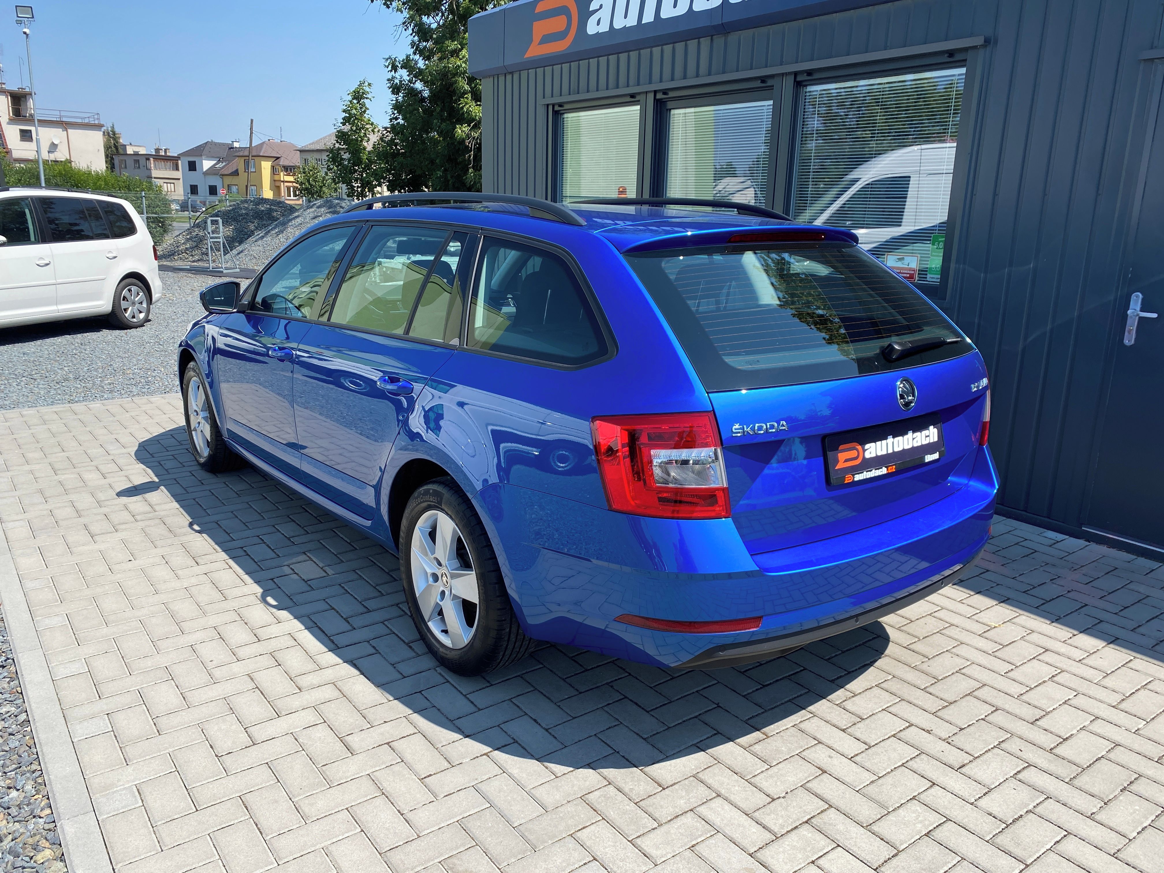 Škoda Octavia, 1.4 TSI 110kW -1xMAJ.- ALU-PDC - fotka 3