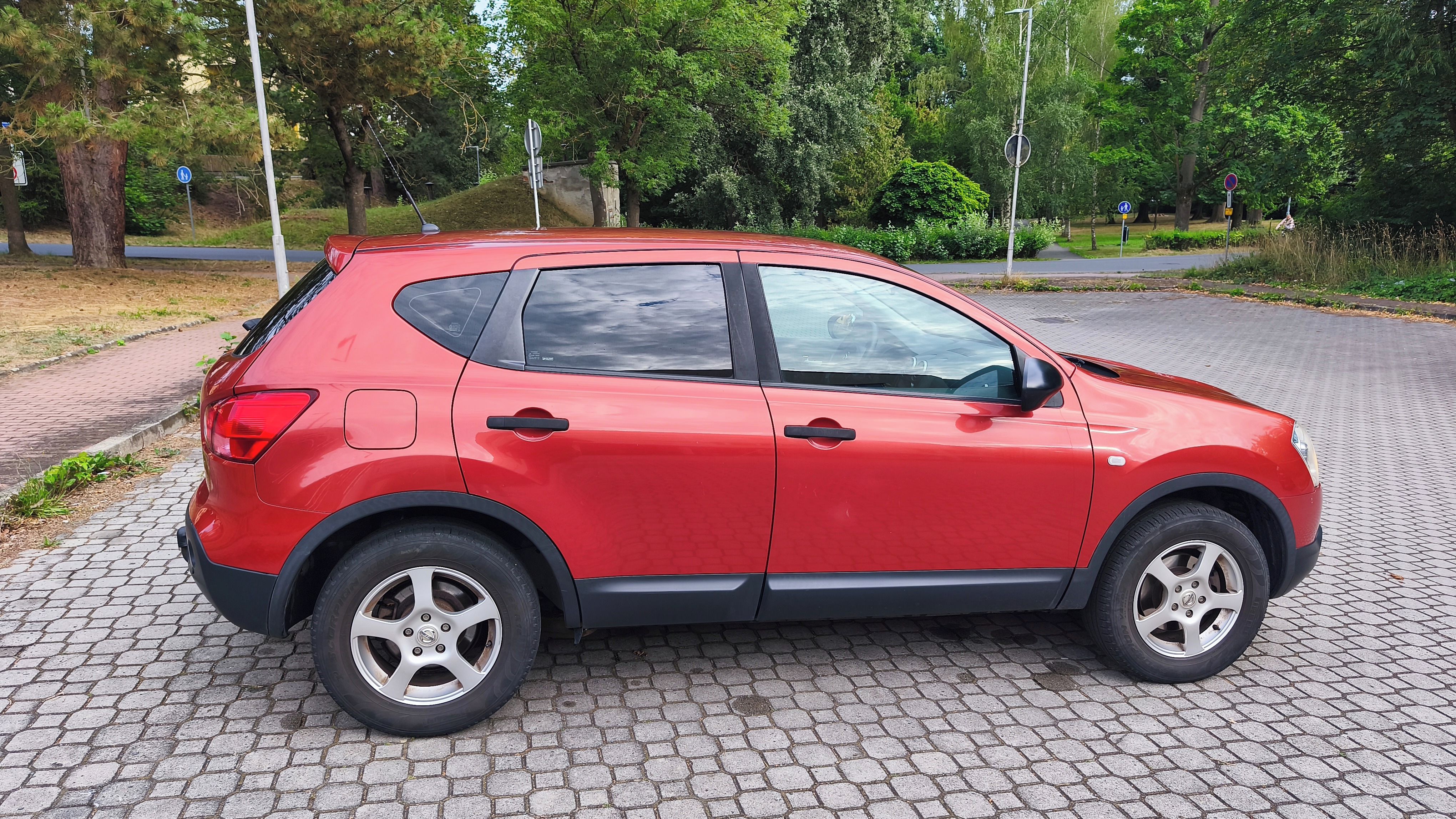 Nissan Qashqai, 1.6 - fotka 4