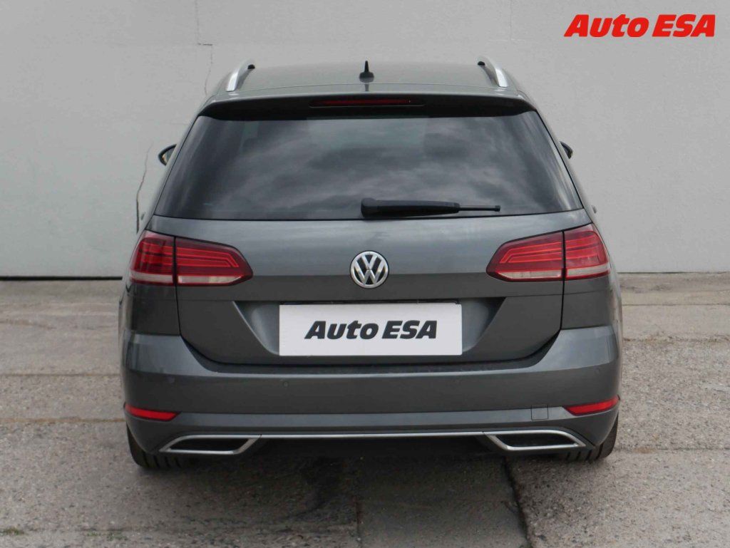 Volkswagen Golf, 1.6 TDi - fotka 5