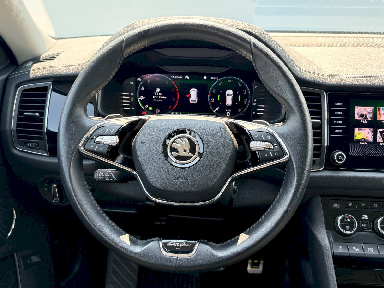 Škoda Kodiaq, DSG 4X4  2.0 TDI / 147 kW / L& - fotka 6