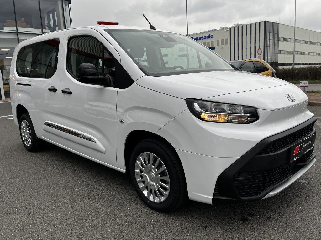 Toyota Proace City Verso, 1.5D MT Business ODBĚR 11/2026 - fotka 2