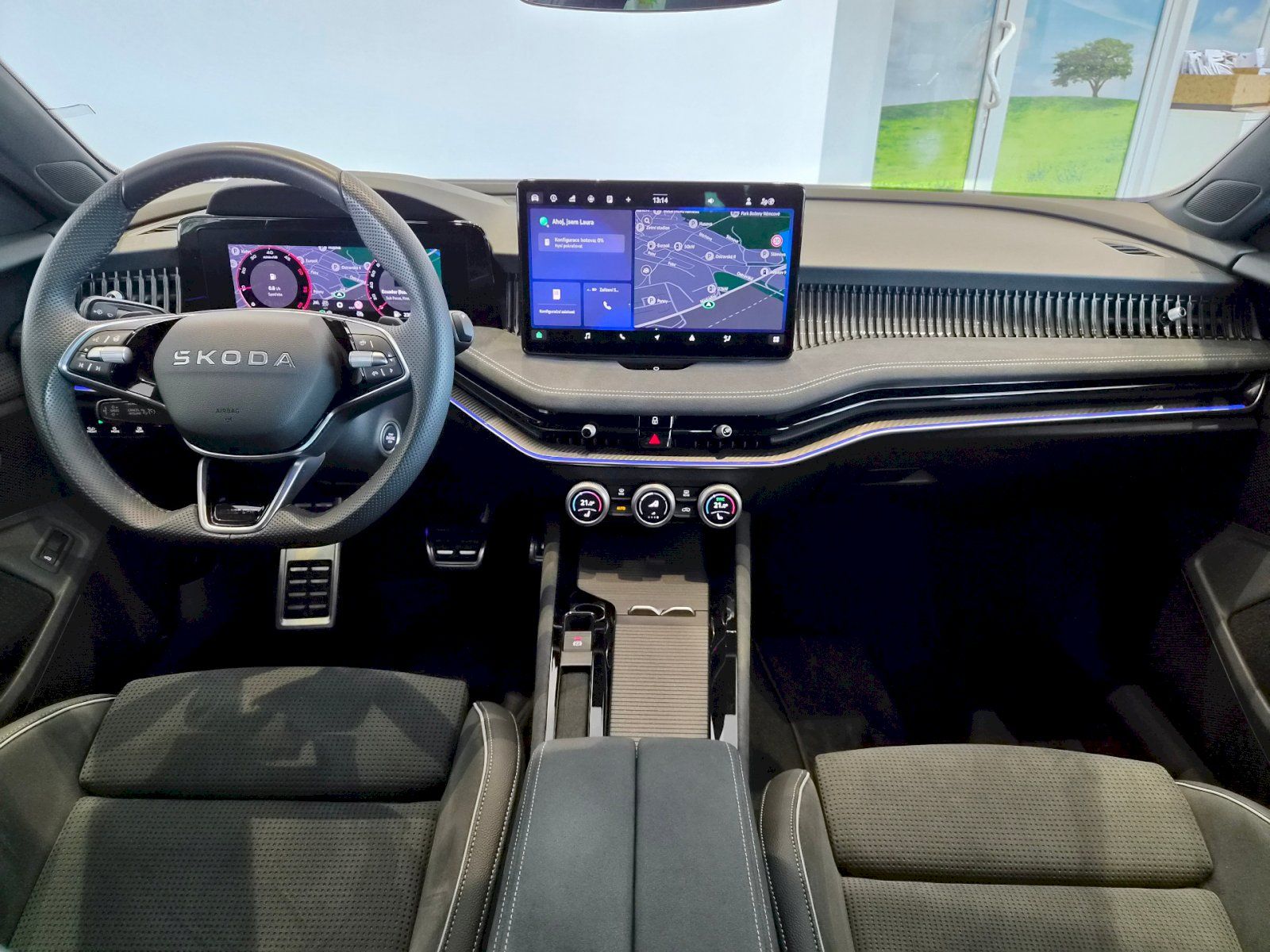 Škoda Superb, DSG 2,0 TDI / 110 kW Sportline - fotka 5