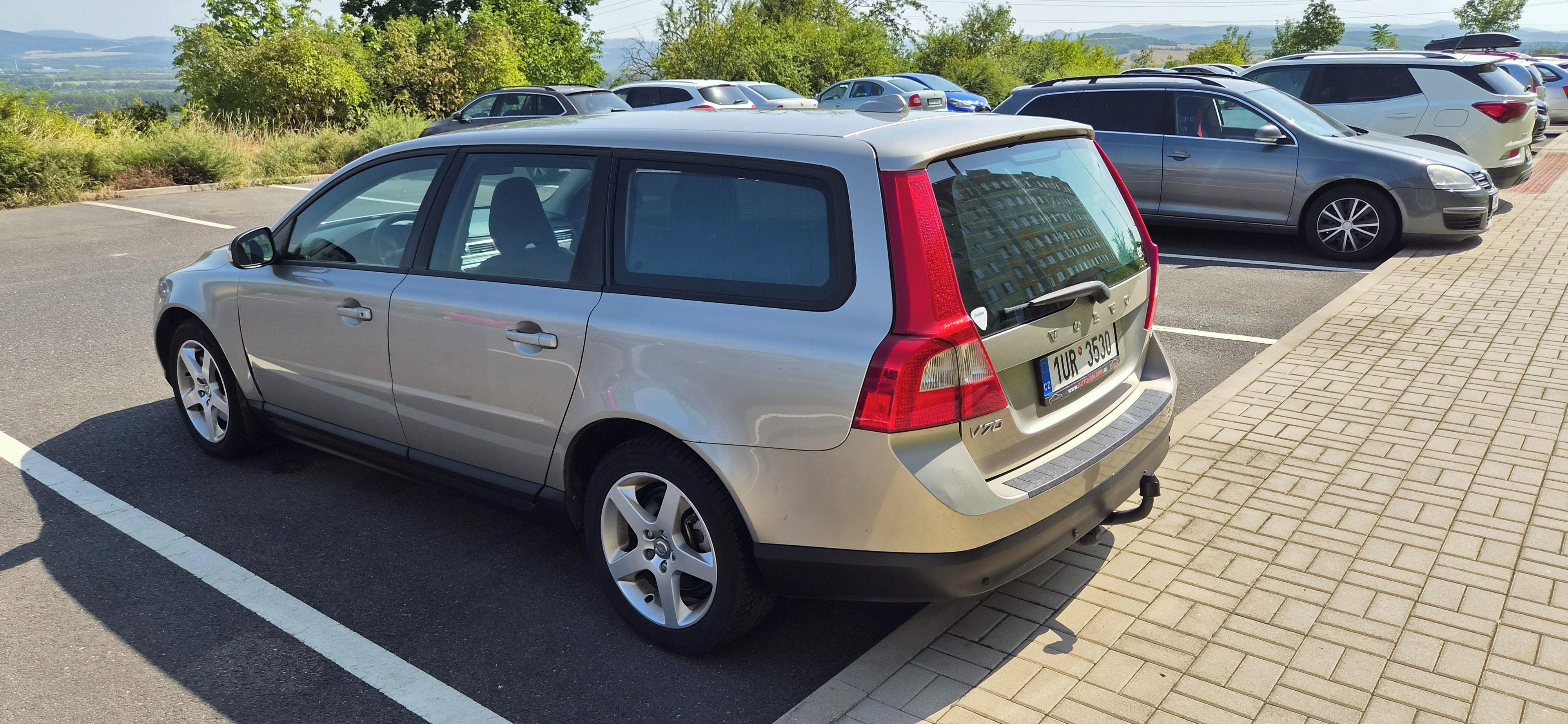 Volvo V70, Volvo V70 2.5T 147 kW Webasto - fotka 5