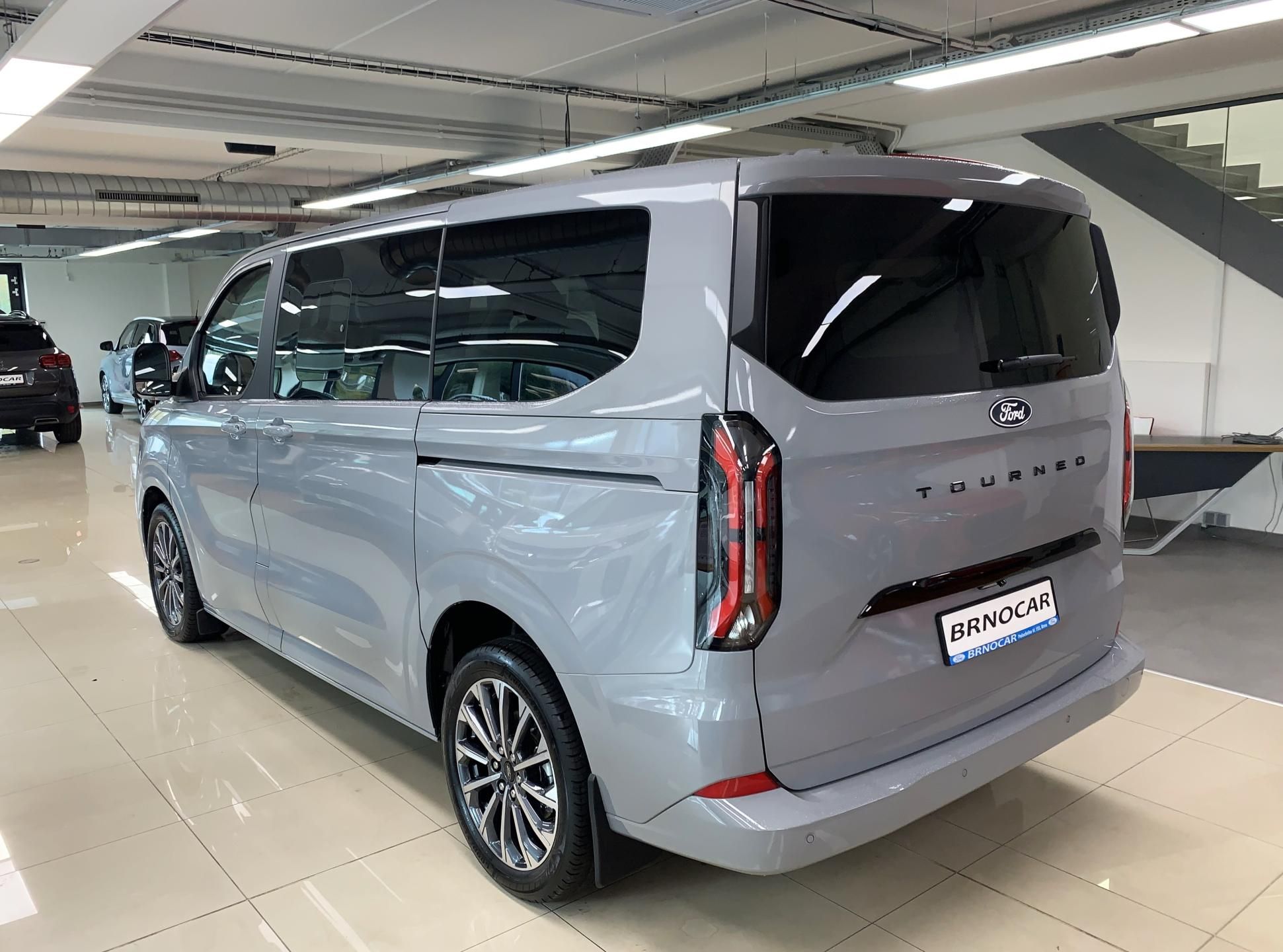 Ford Tourneo Custom, L1 Titanium X 125kW AT, ČR - fotka 4