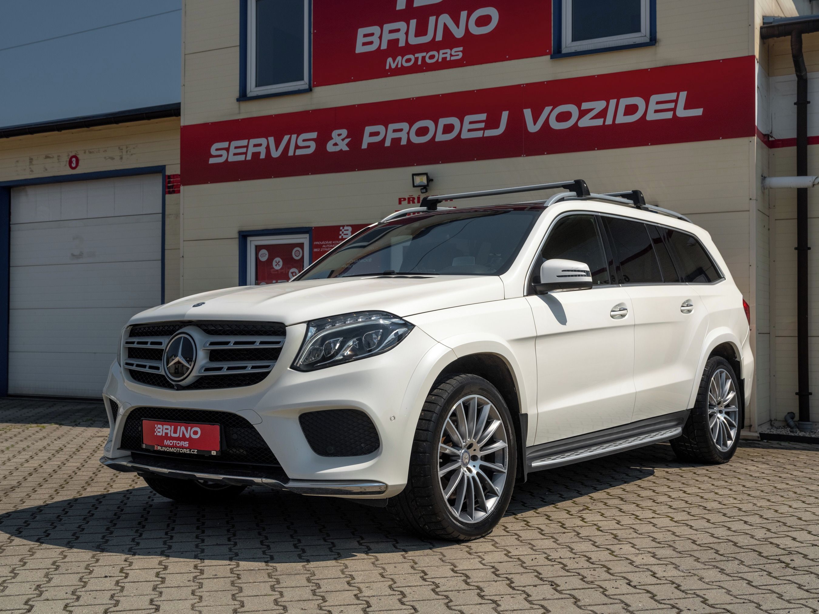 Mercedes-Benz GLS, 350d, Bang Olufsen, masáže,7m.
