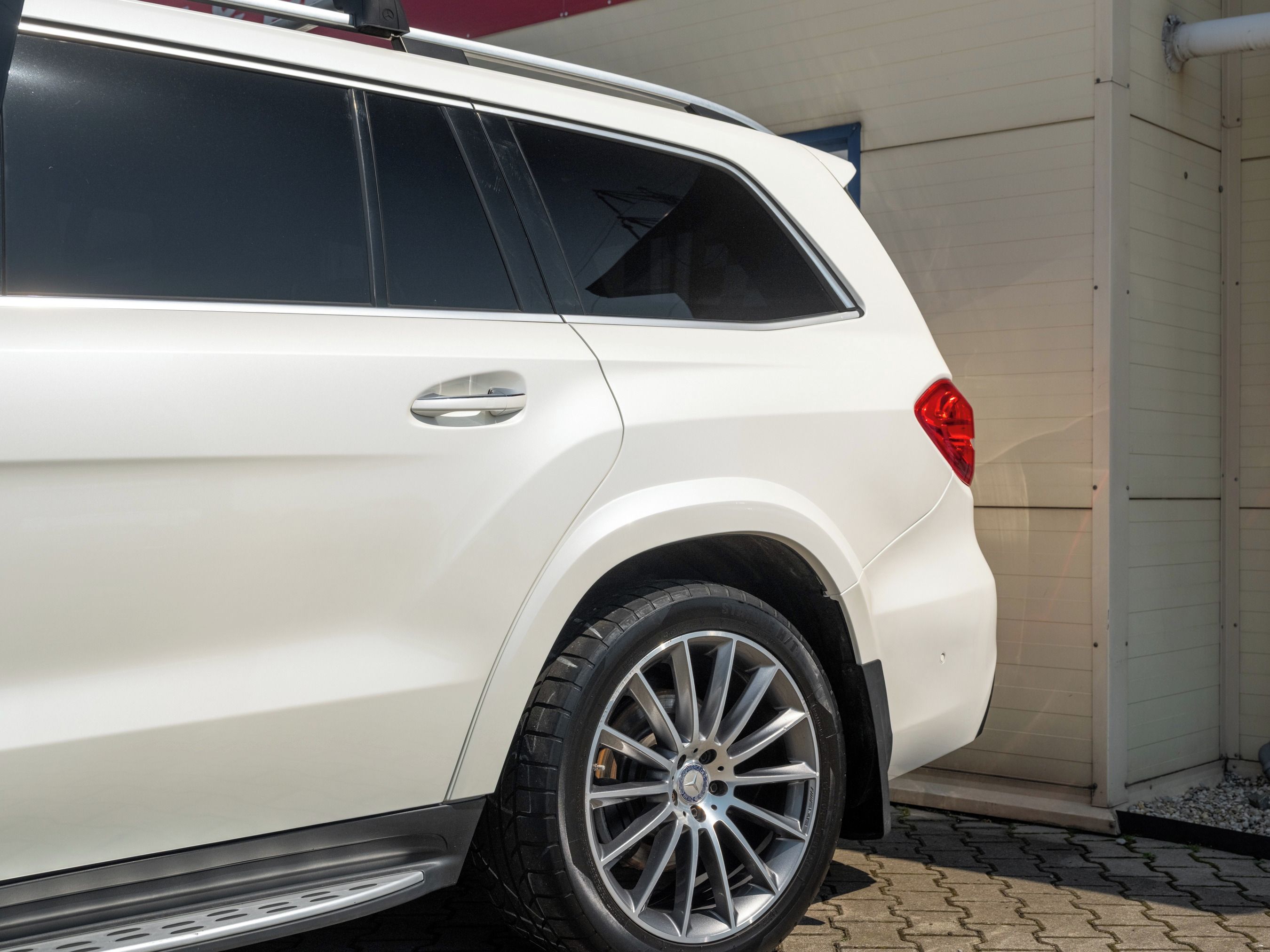 Mercedes-Benz GLS, 350d, Bang Olufsen, masáže,7m. - fotka 3