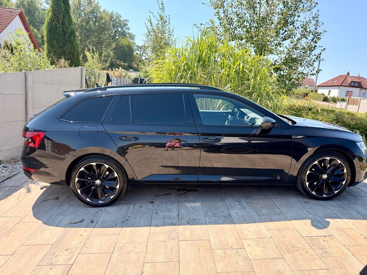 Škoda Superb, Sporline 147kW DSG| 1.maj | ČR - fotka 5