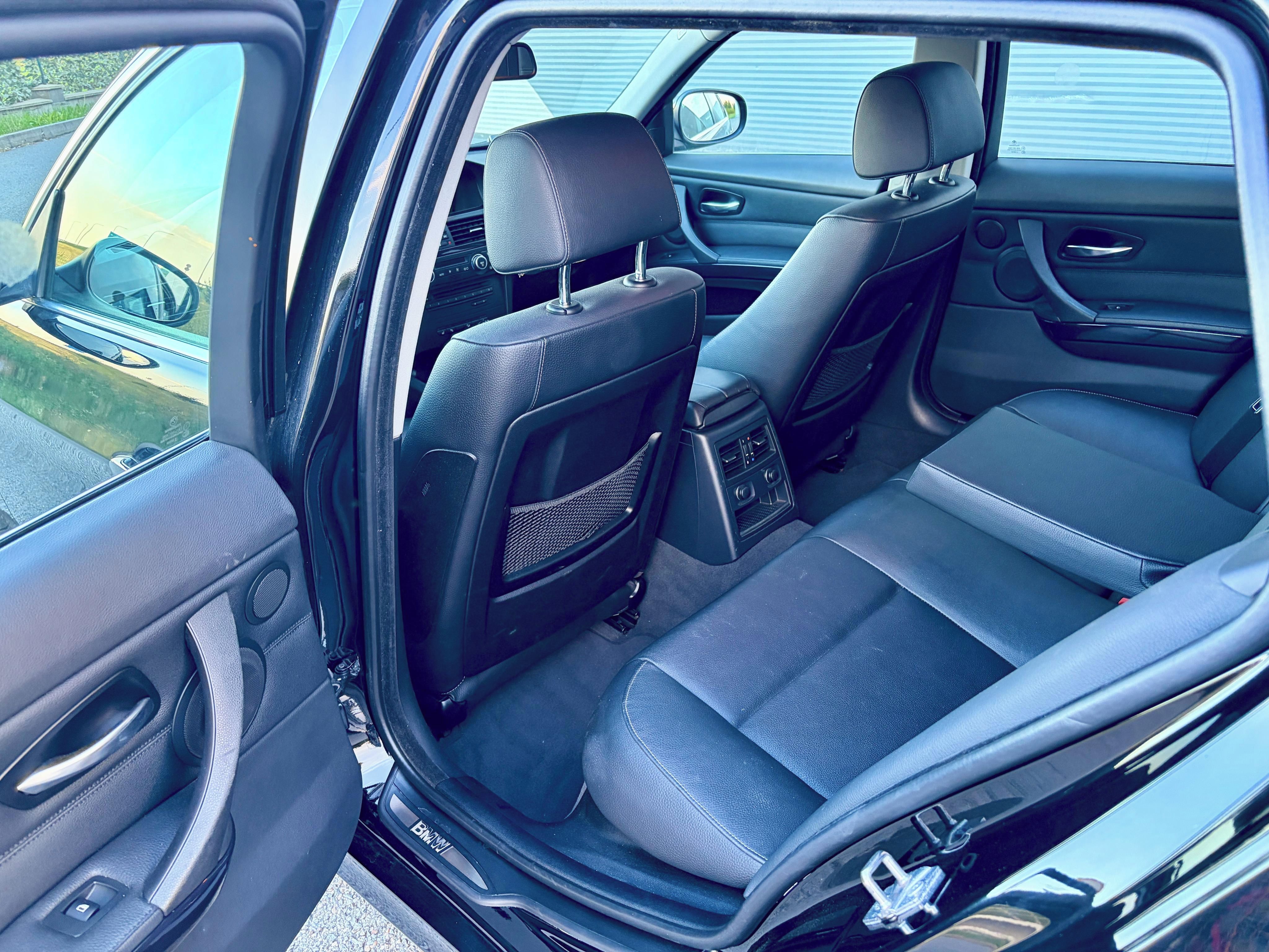 BMW Řada 3, 335xi Manual WEBASTO Xenon NAV - fotka 6