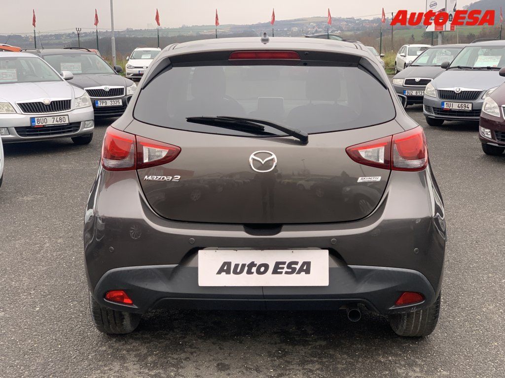 Mazda 2, 1.5 D,AC,park.čidla - fotka 5
