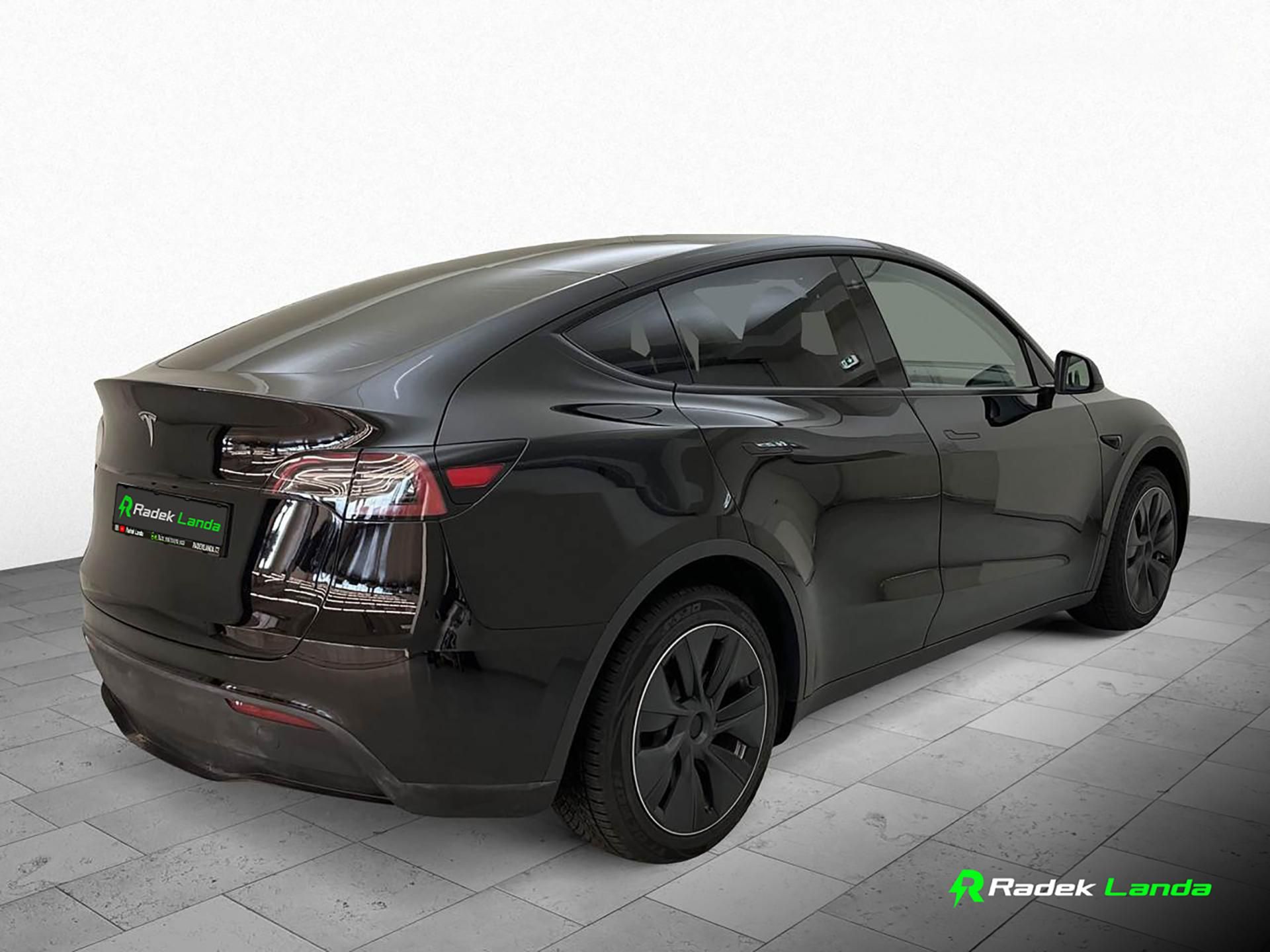 Tesla Model Y, Long Range AWD Berlín - fotka 4