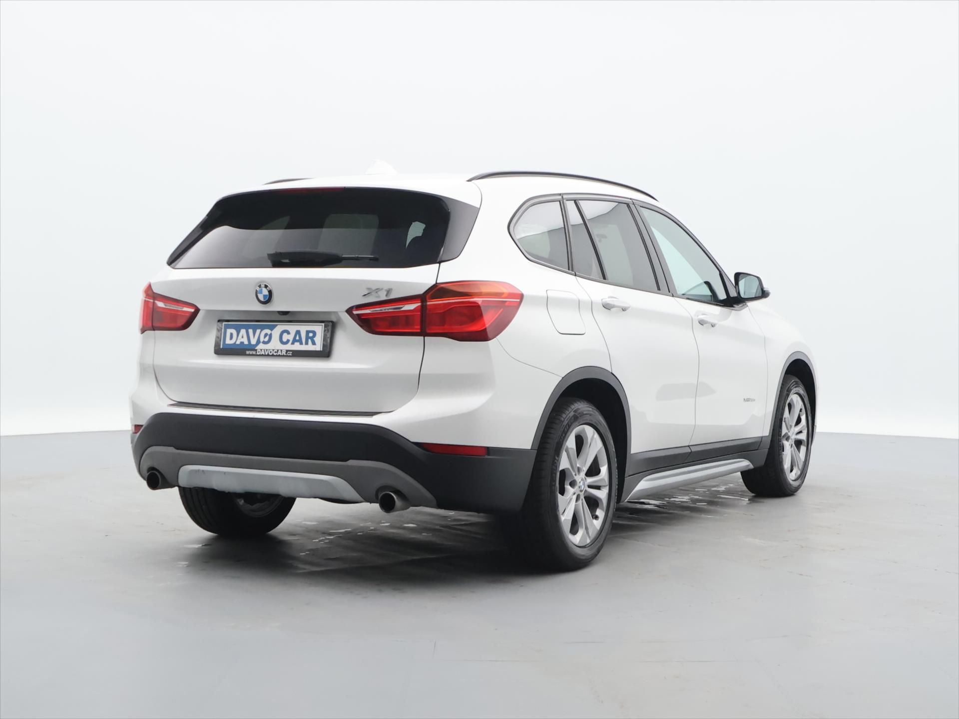 BMW X1, 2.0 20d 140kW Xd CZ Automat - fotka 5