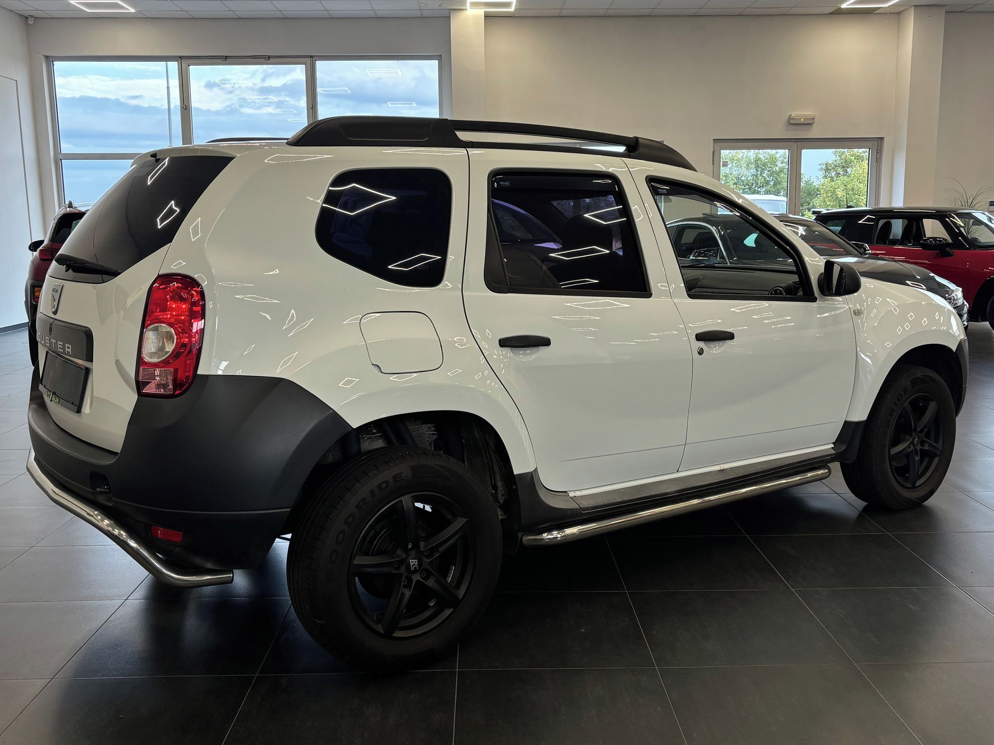 Dacia Duster, 77kW, 16V - fotka 5