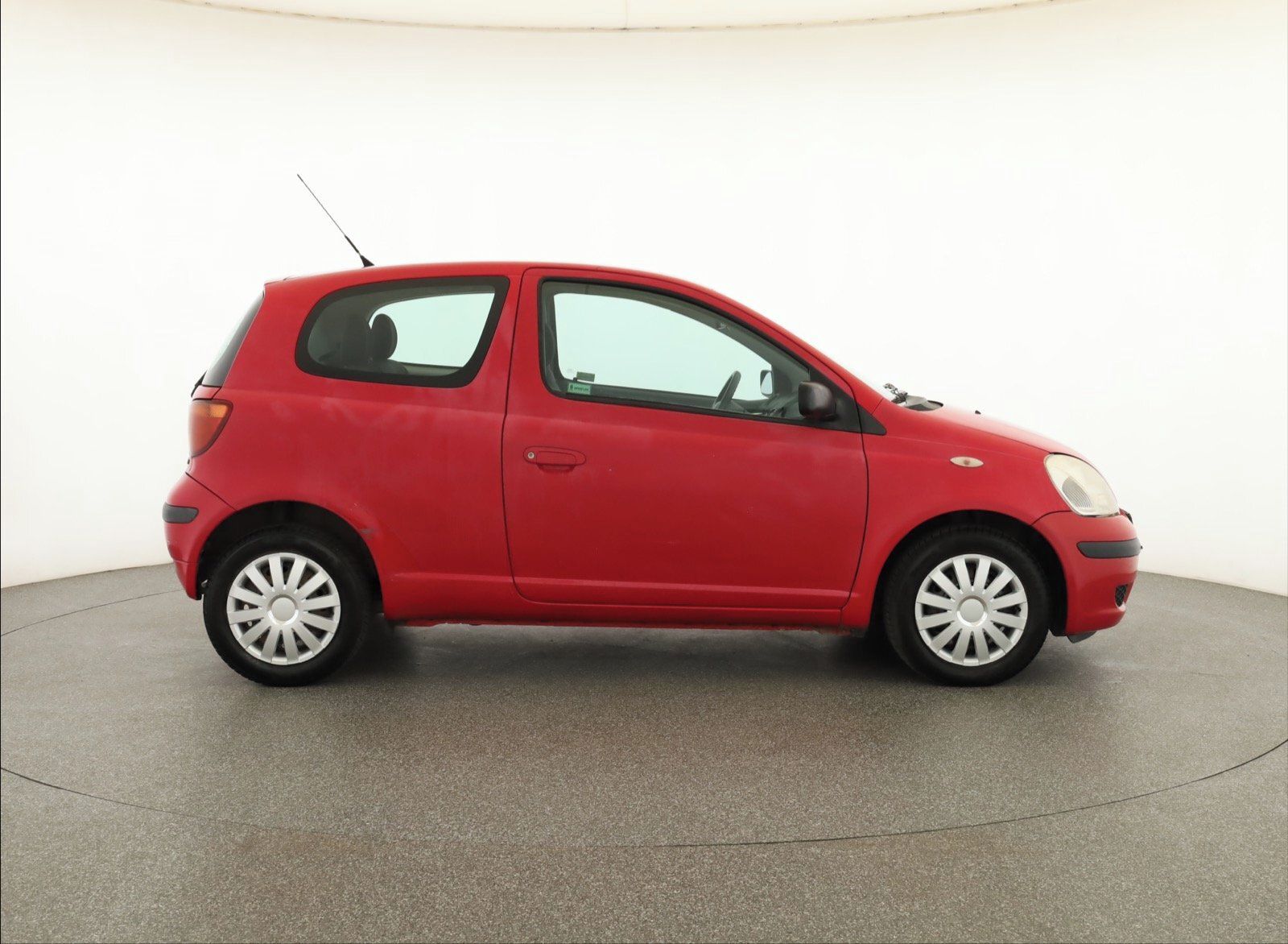 Toyota Yaris, 1.0 VVT-i, Klima, v provozu - fotka 6