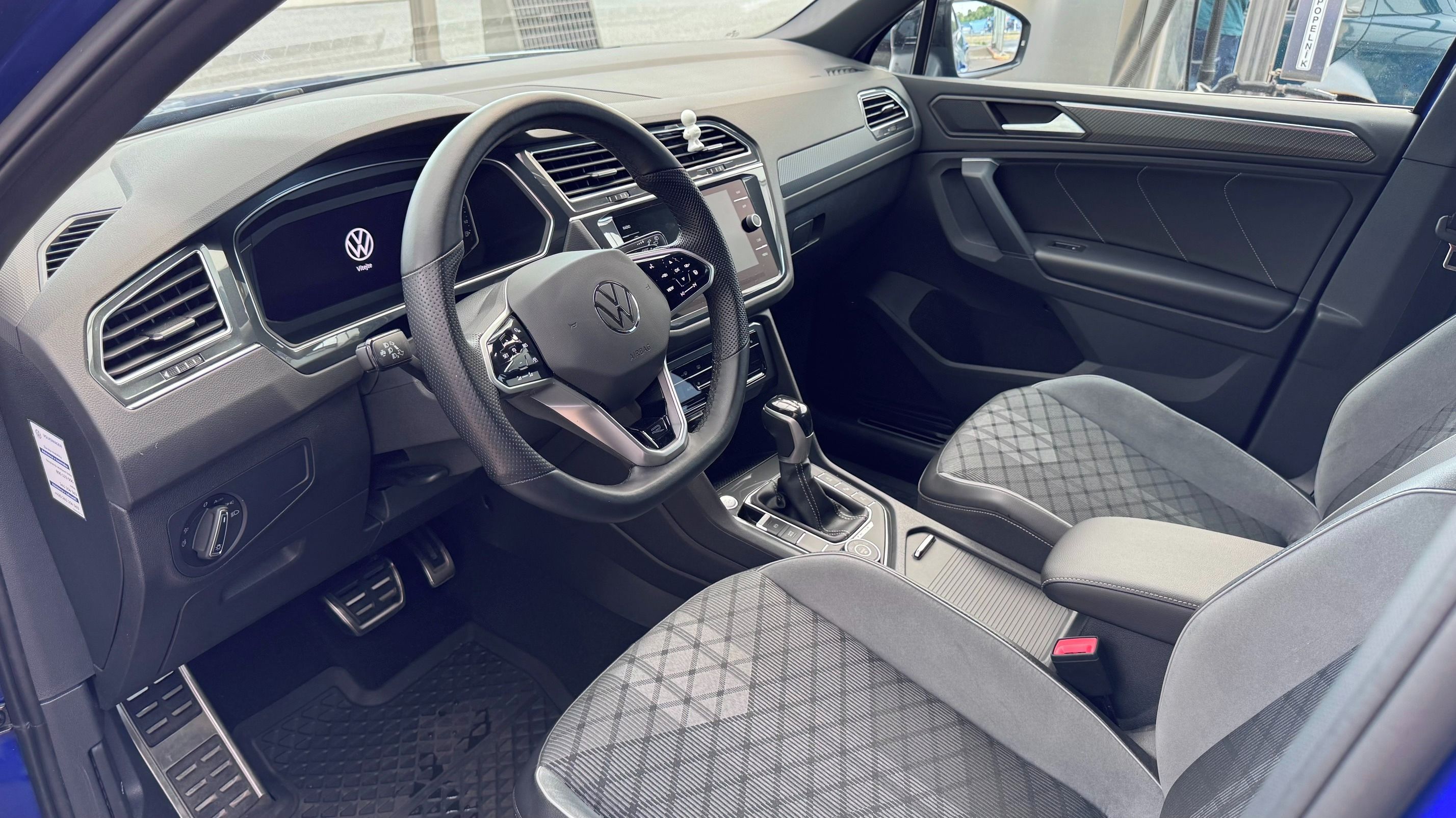 Volkswagen Tiguan, 2.0 TDi R-Line - fotka 6