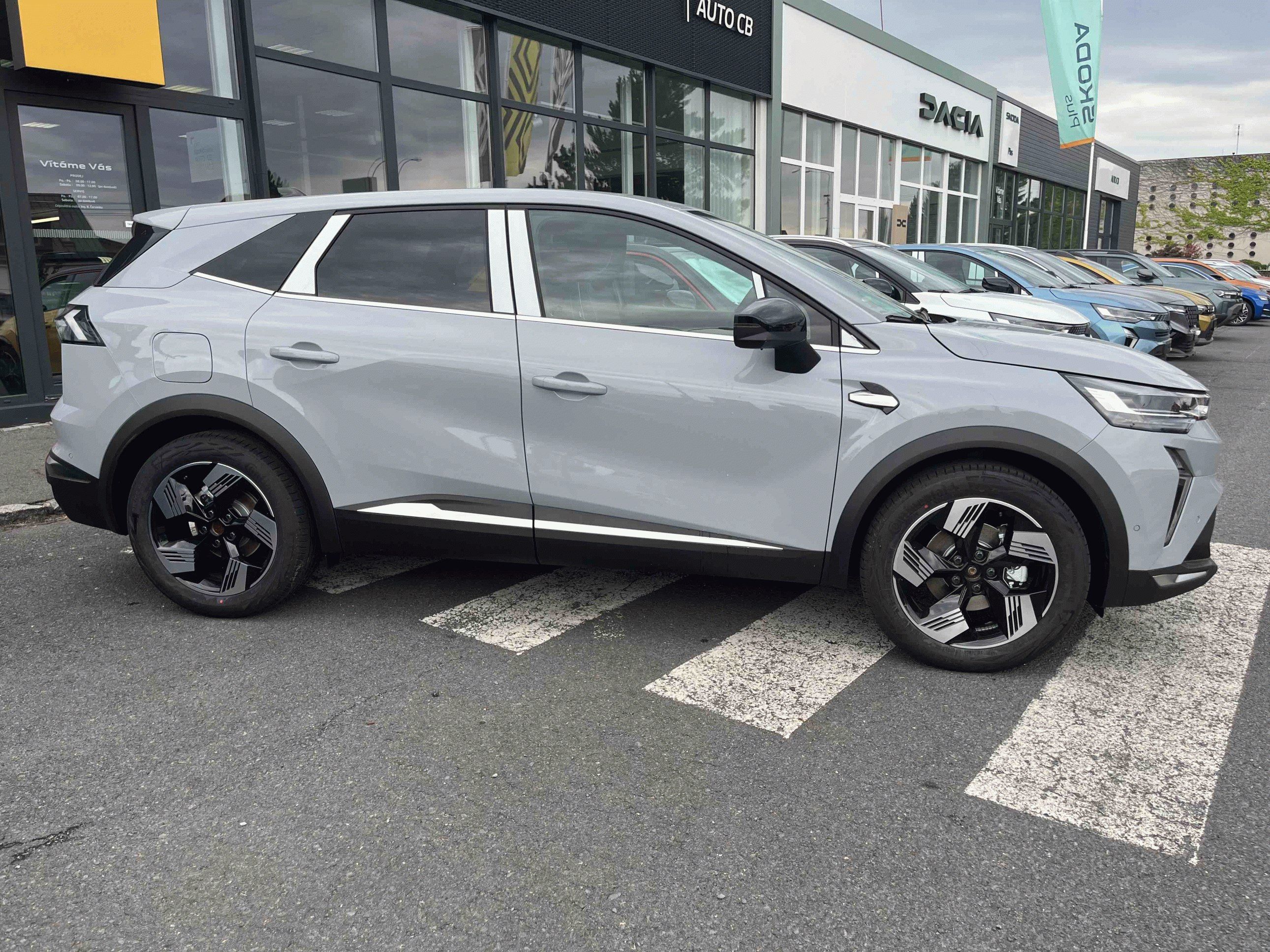 Renault Symbioz, techno E-Tech full hybrid 160 - fotka 4