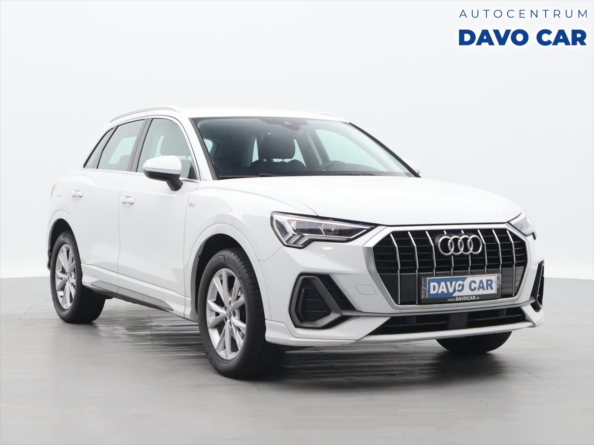 Audi Q3, 1,5 35 TFSI S tronic S line CZ