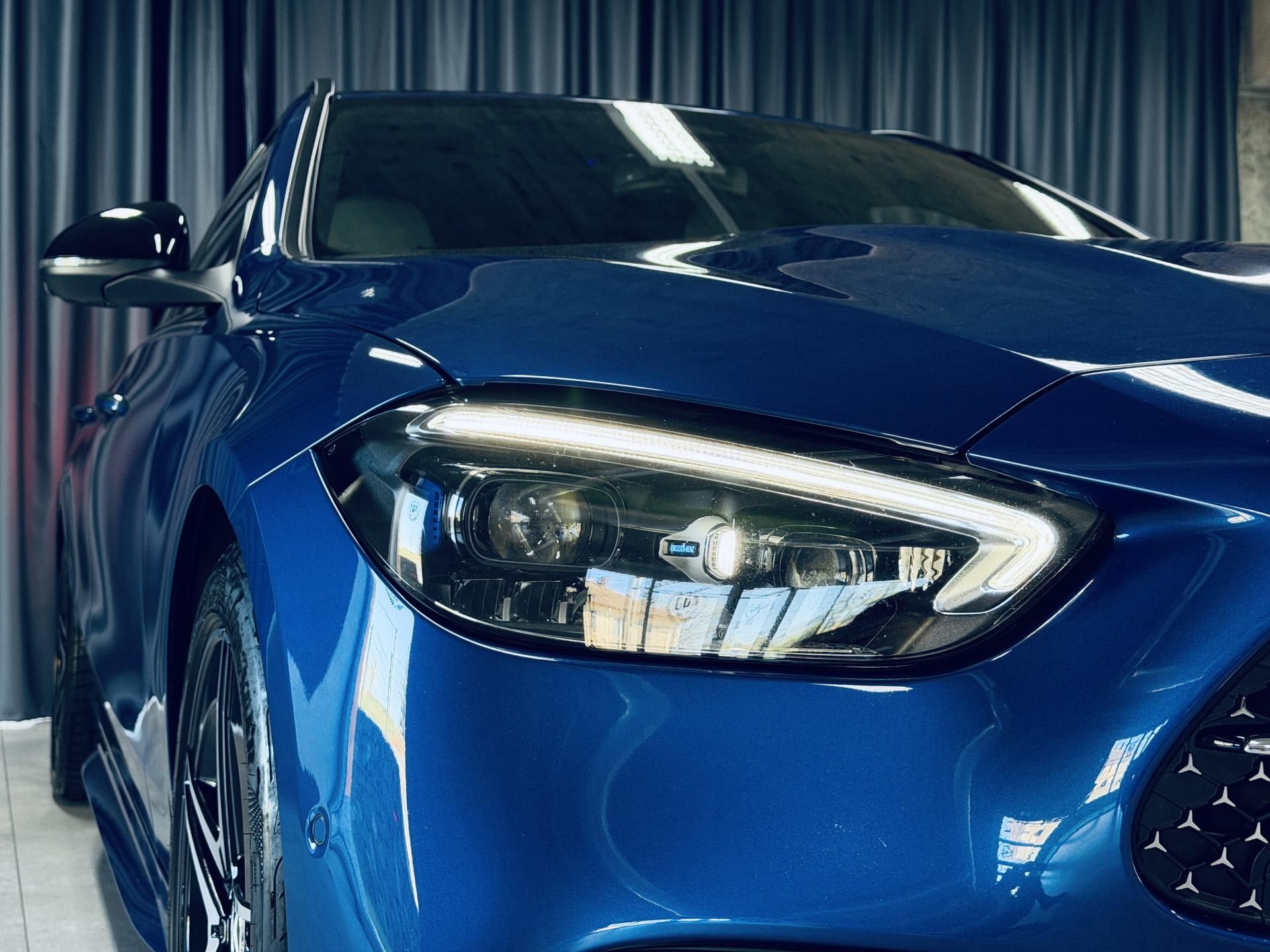 Mercedes-Benz Třídy C, 200*AMG*ZÁRUKA*TAŽNÉ*NAPPA - fotka 4