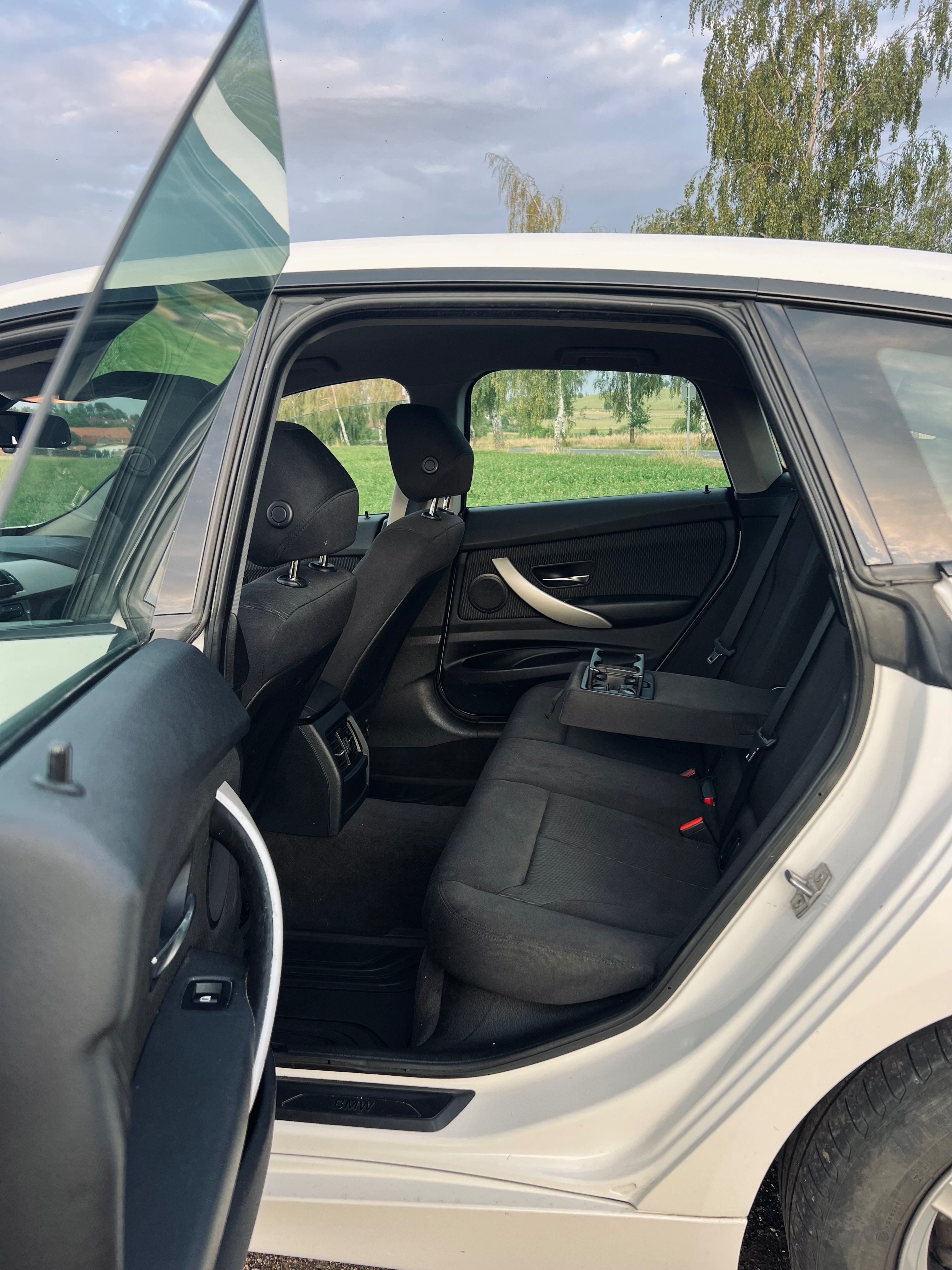 BMW Řada 3, BMW 320d GT,135kW,automat,ČR - fotka 5