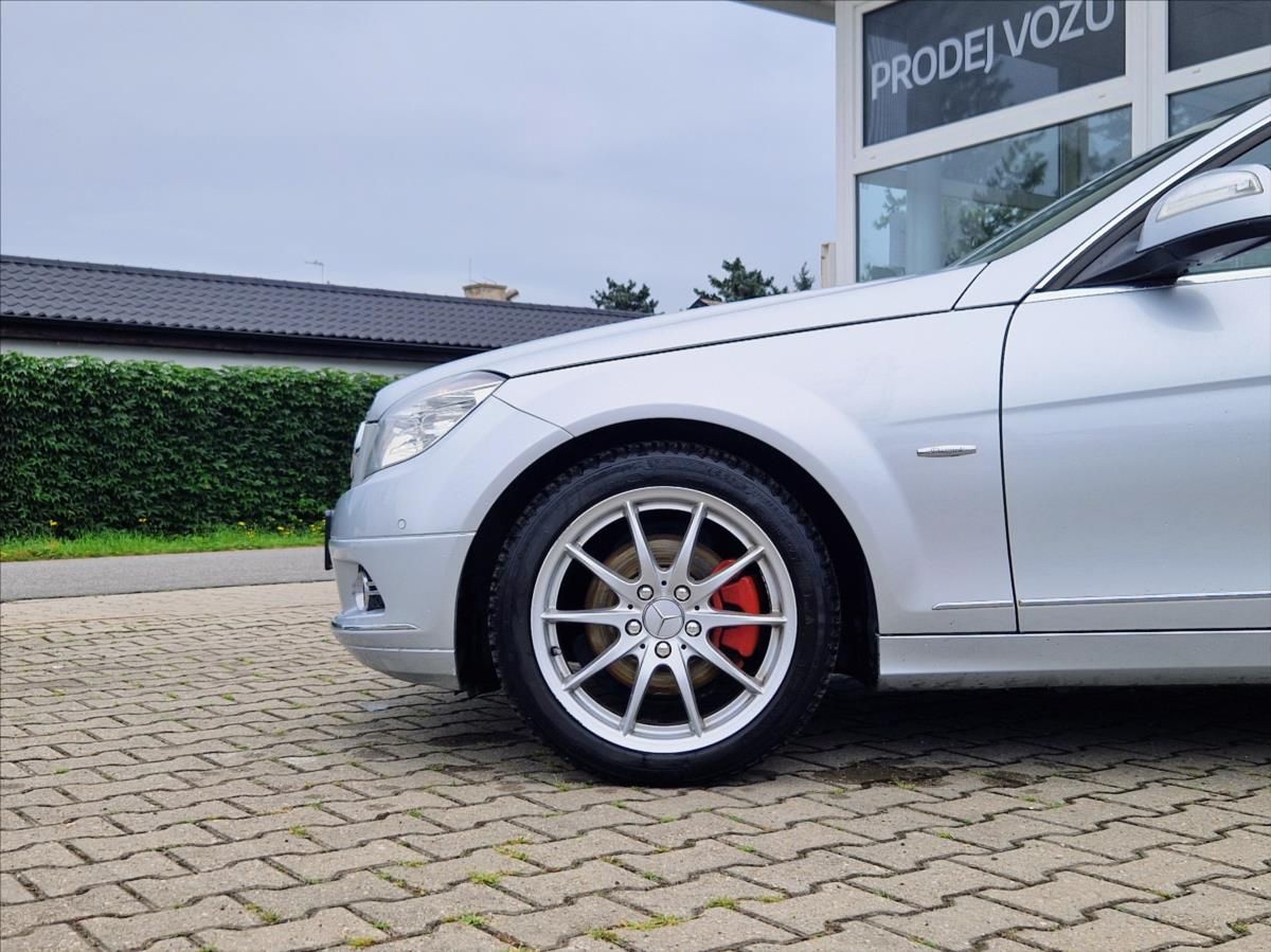 Mercedes-Benz Třídy C, 2,2 CDI AVANTGARDE MAN TOPSTAV - fotka 5