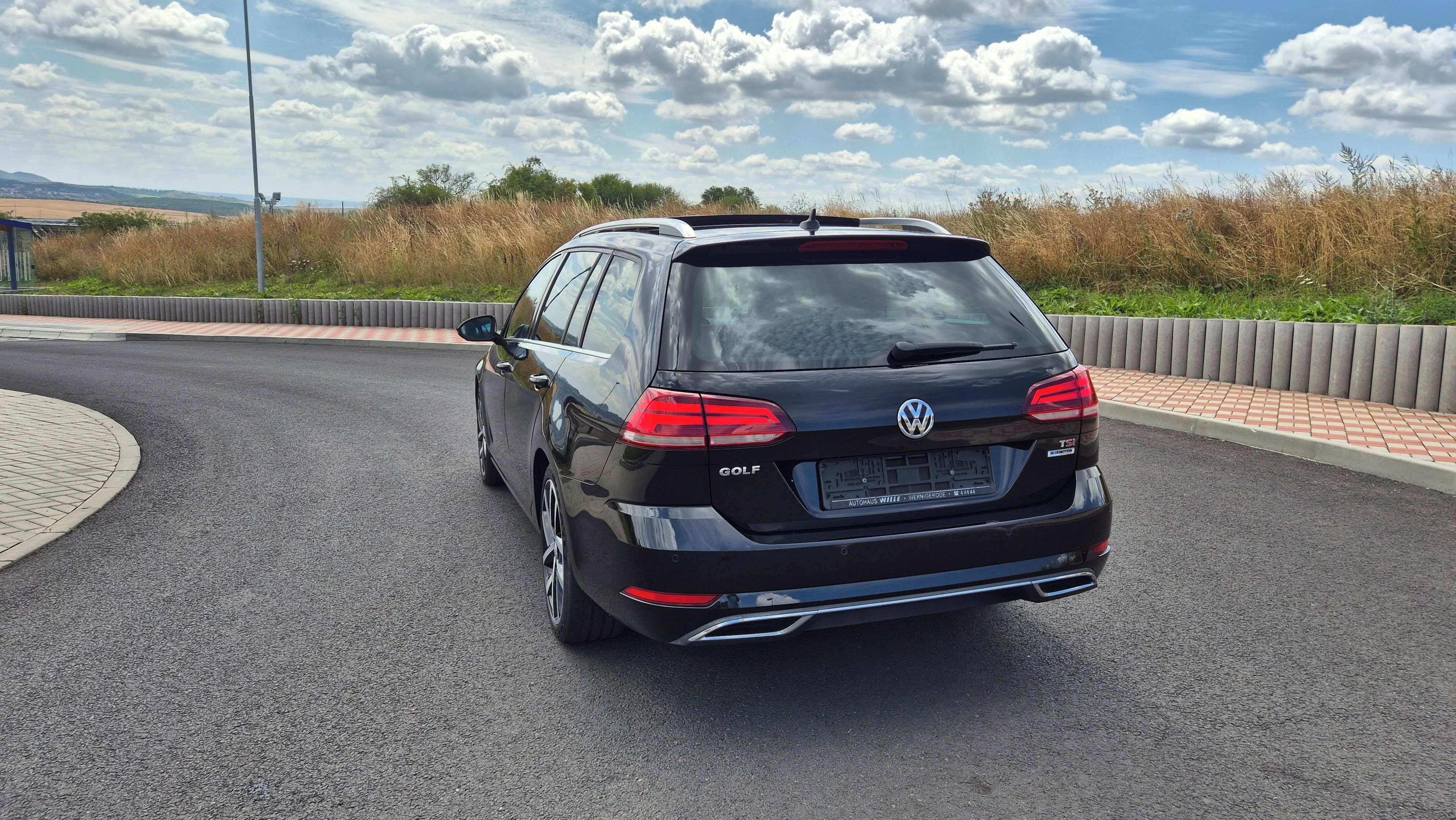 Volkswagen Golf, 1,4tsi 110kw DSG Highline - fotka 5