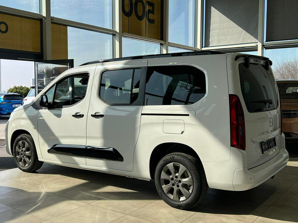 Opel Combo, L2 Eleg.Pl. 1,5CDTi MT6-7 míst - fotka 3