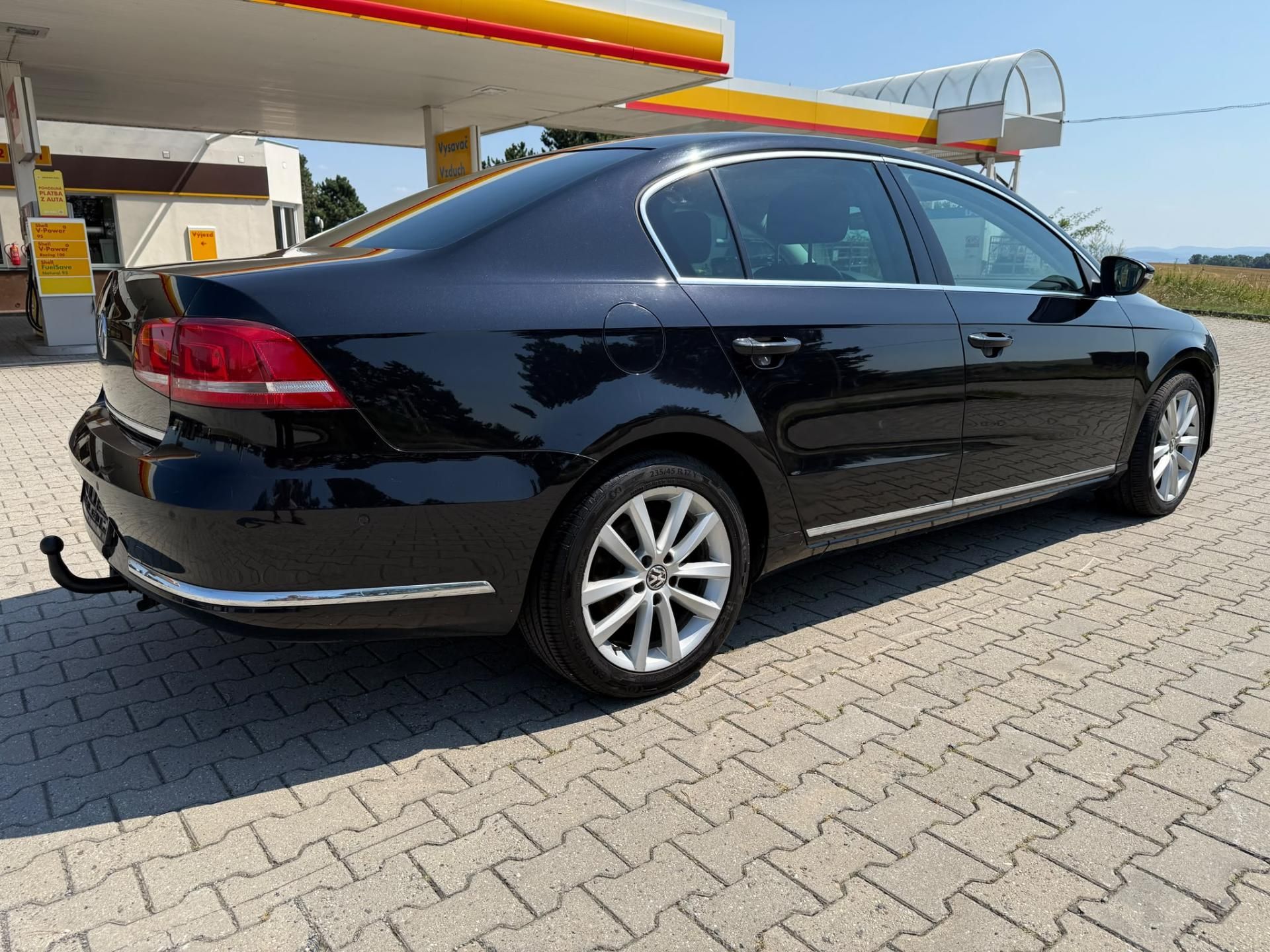Volkswagen Passat, 2,0 TDI DSG Highline BMT - fotka 3