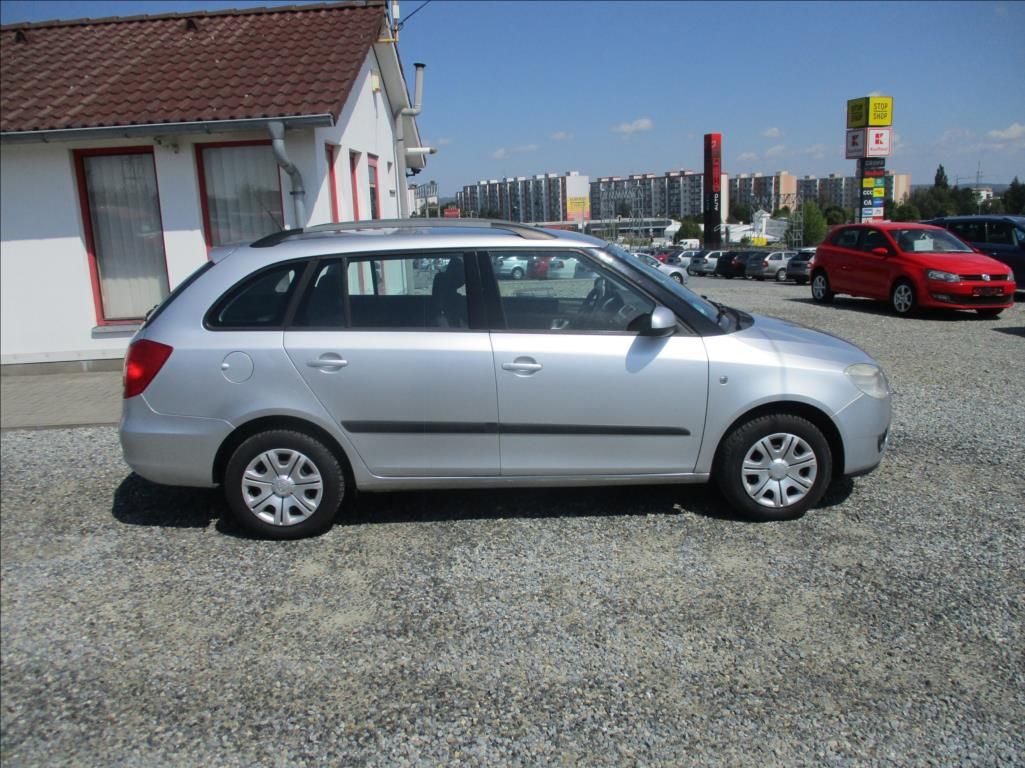 Škoda Fabia, 1,4 i 16v, klima,rozvody,ABS, - fotka 4