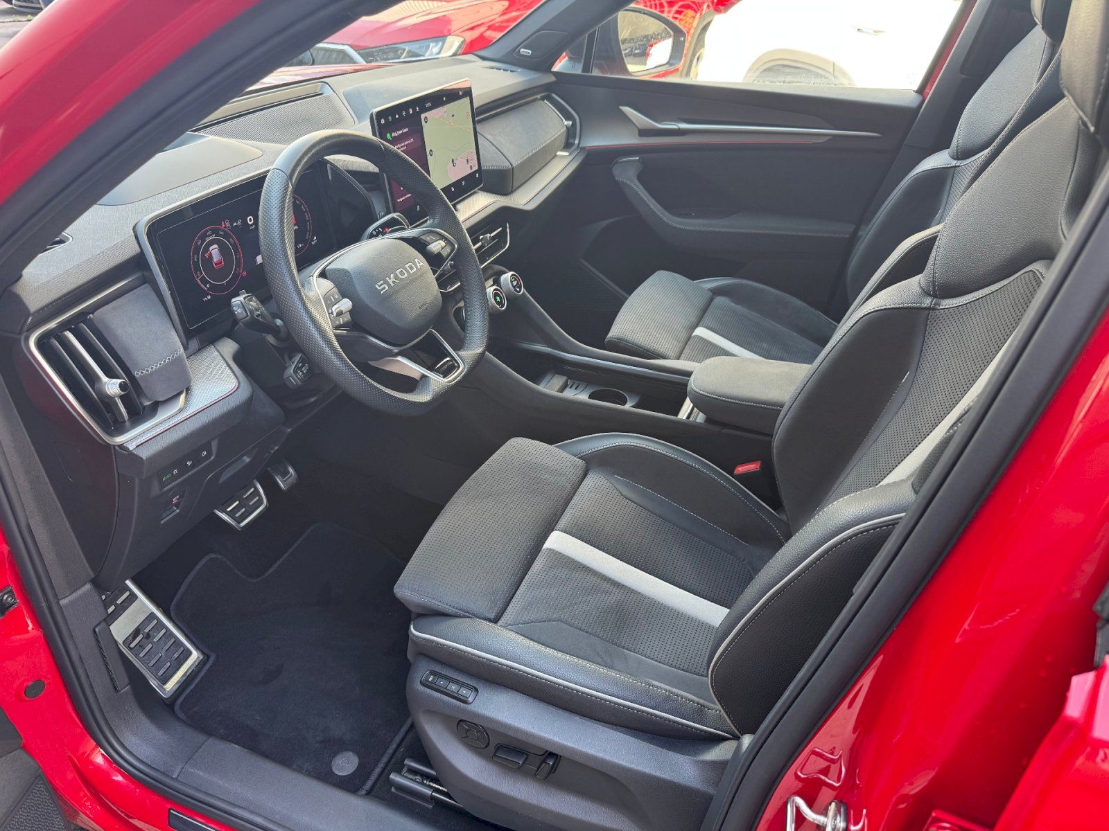 Škoda Kodiaq, DSG 2.0 TSI 150 kW 4x4 Sportli - fotka 6