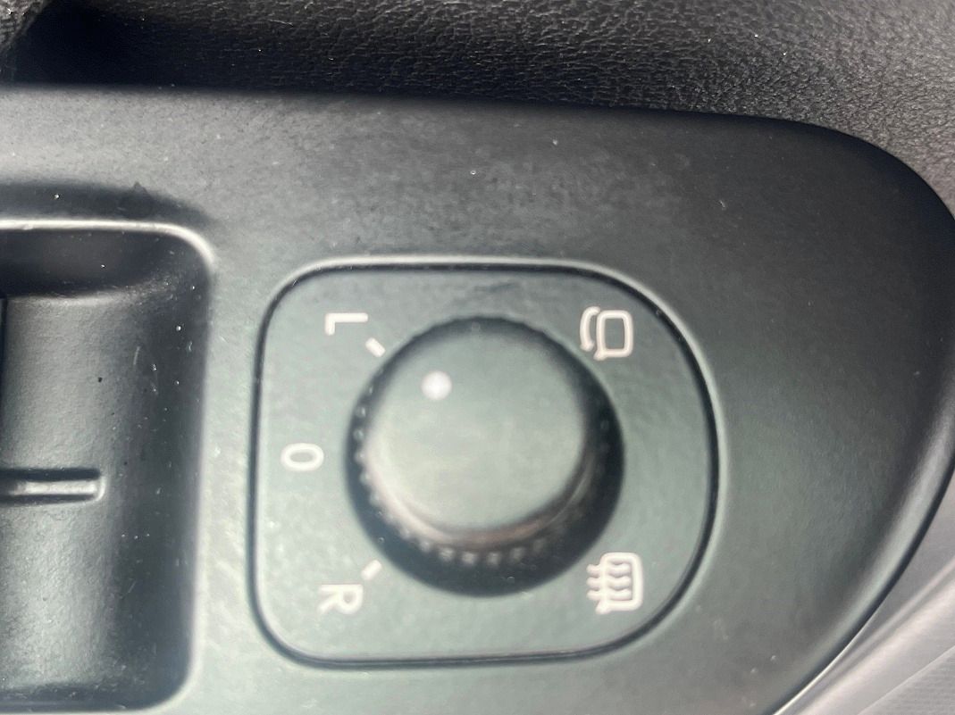Volkswagen Passat, 2.0TDI 6st.DSG TOP STAV - DPH - fotka 6