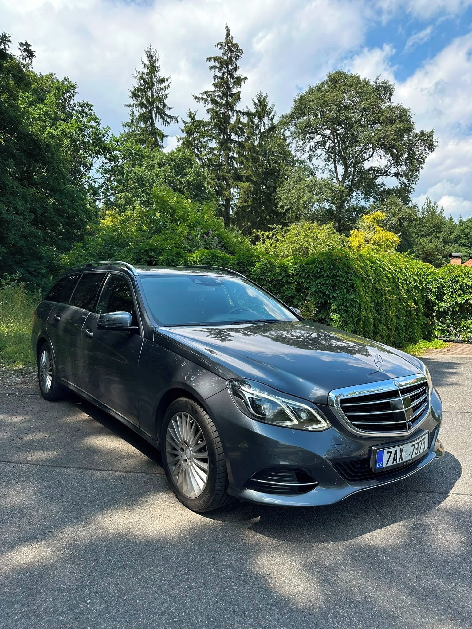 Mercedes-Benz Třídy E, 2.2cdi 4matic - fotka 4