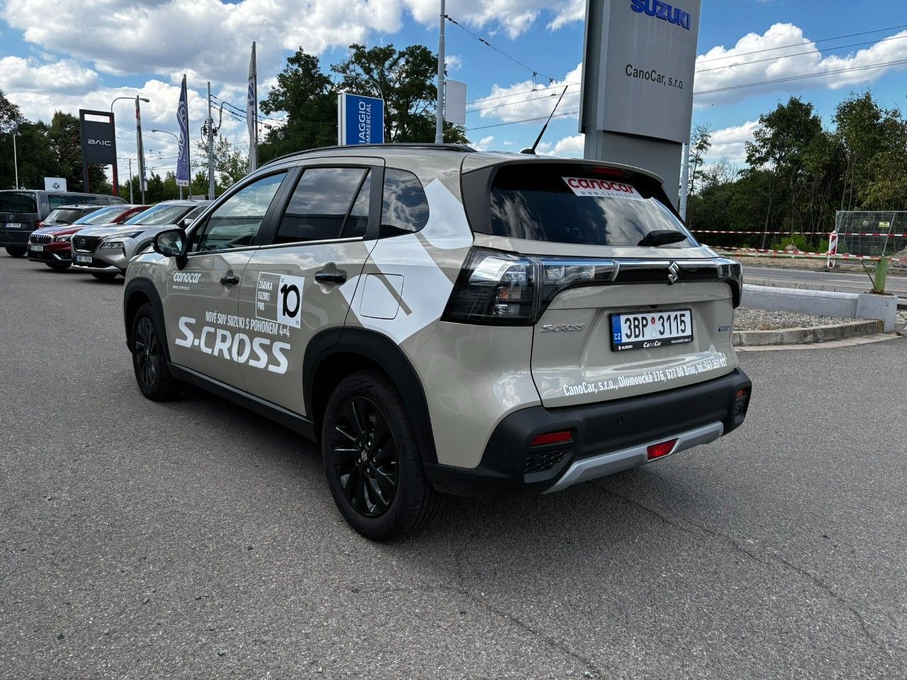 Suzuki S-Cross, 4x4 Black Edition - fotka 5