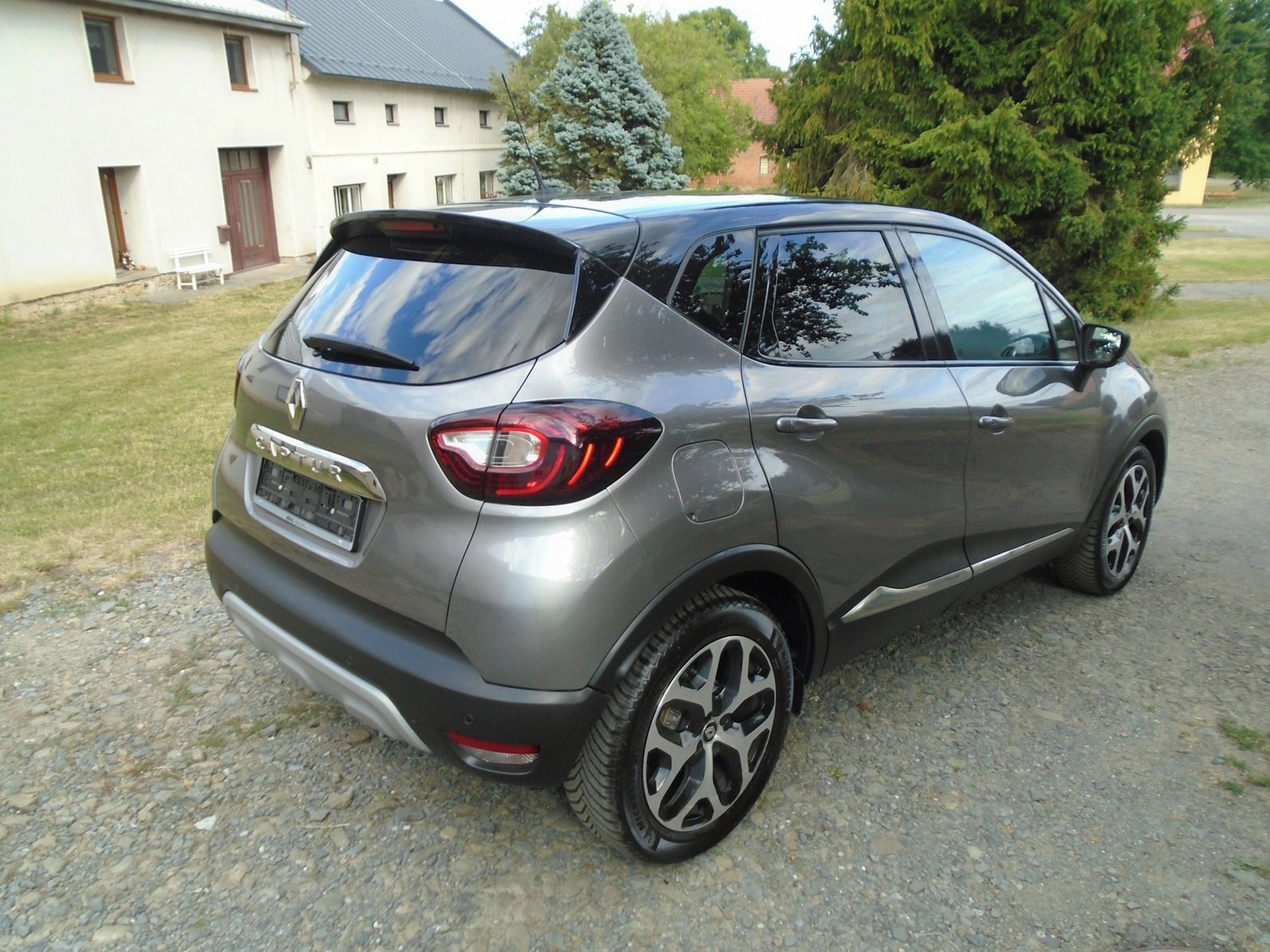 Renault Captur, 1.3i,96kw,44300km,navigace,TOP - fotka 6