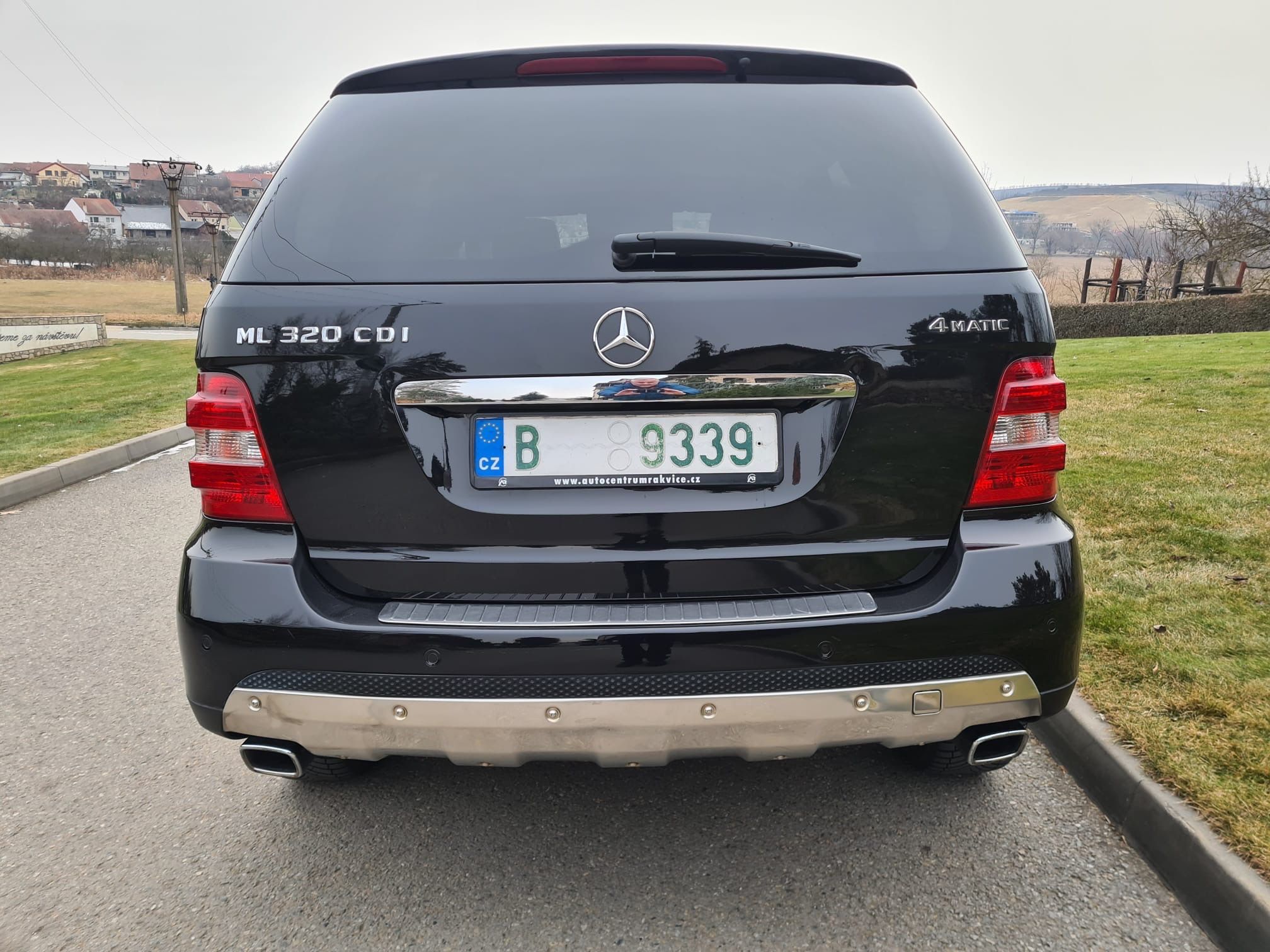 Mercedes-Benz ML, 320 CDI 4x4 AUT NAVI - fotka 4