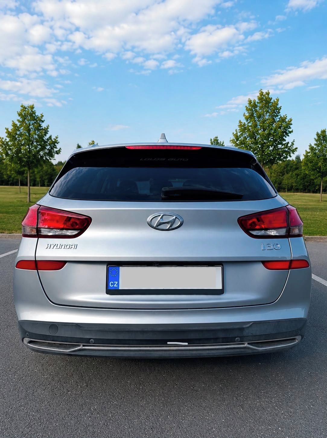 Hyundai i30, Hyundai i30 kombi Family Smart - fotka 4