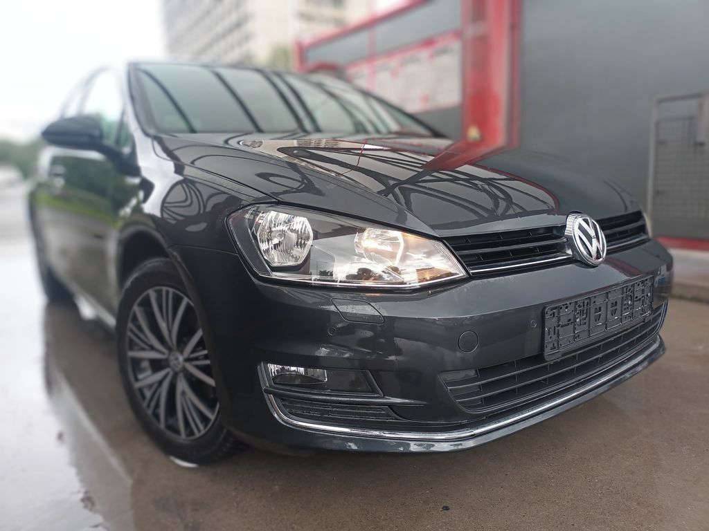 Volkswagen Golf, 1.2i 81kw 6rych ALLSTAR 97tkm - fotka 4