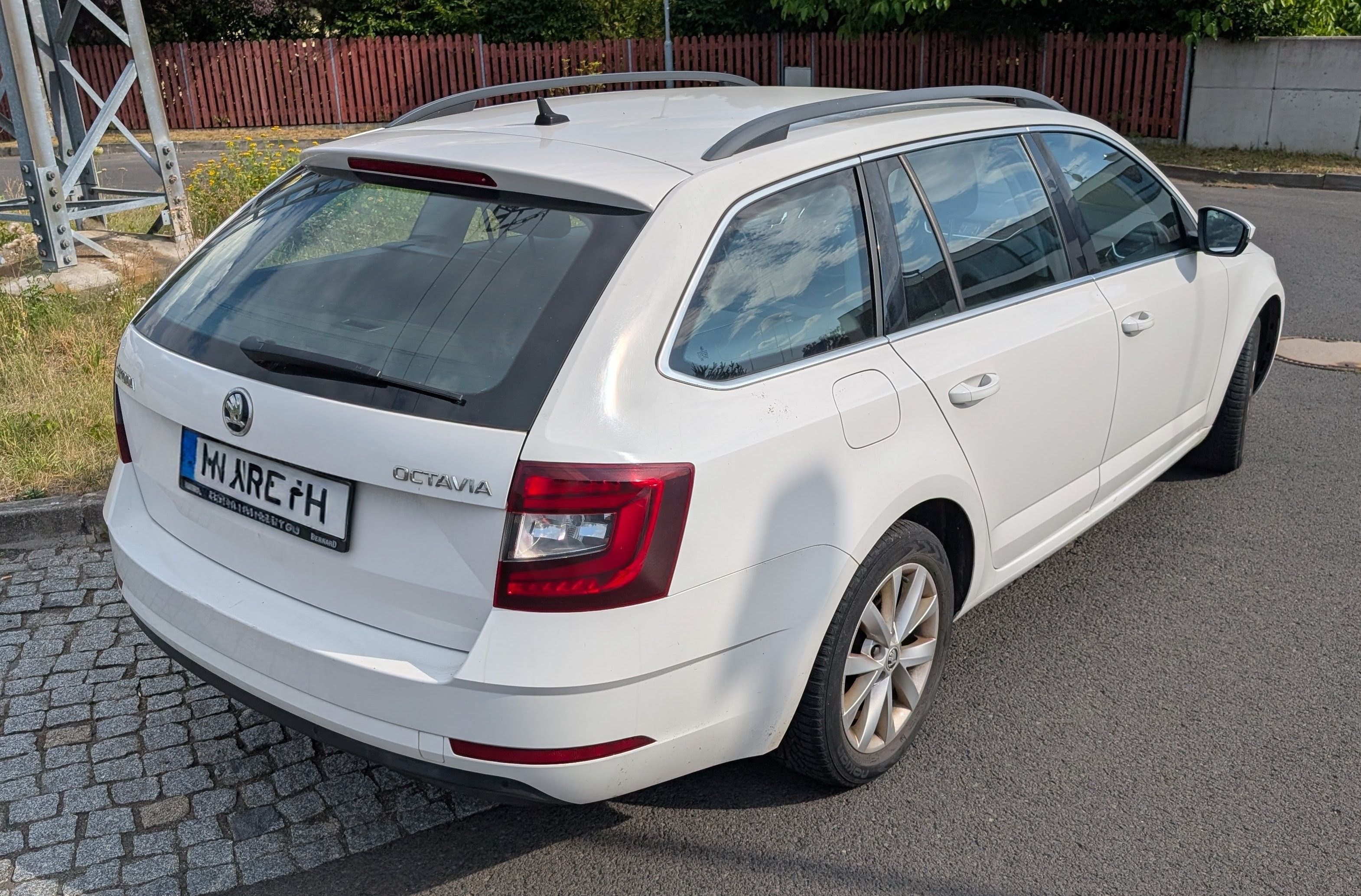 Škoda Octavia, 2.0 TDI - Style - fotka 2