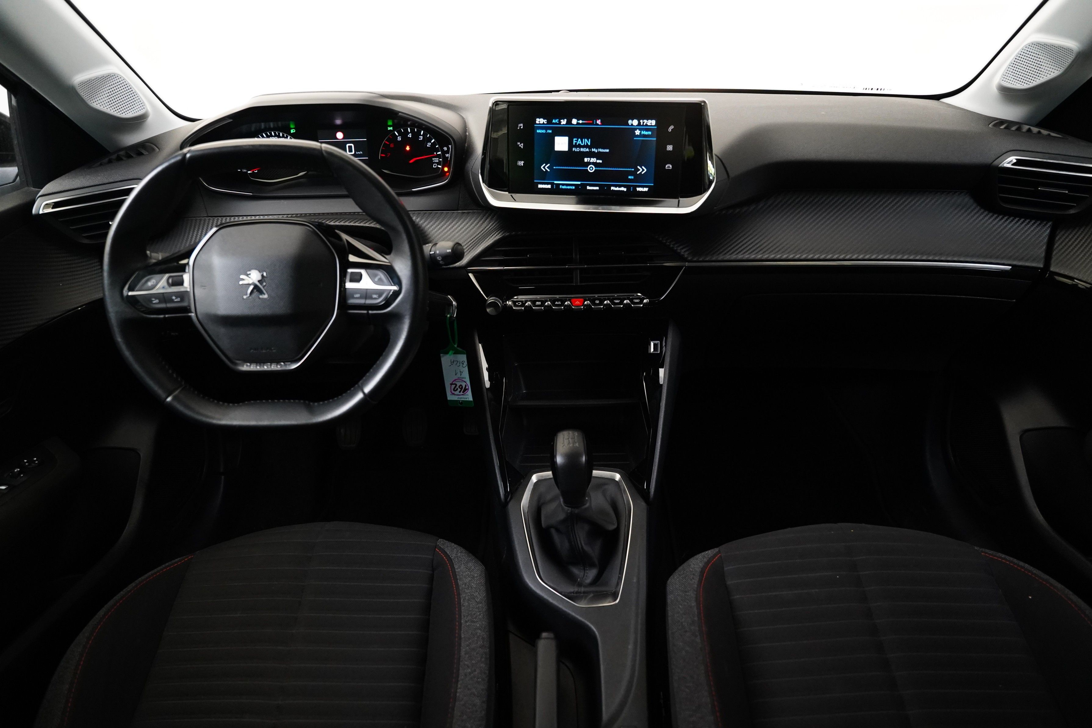 Peugeot 208, 1.2 PureTech 55 kW Active Pack - fotka 5
