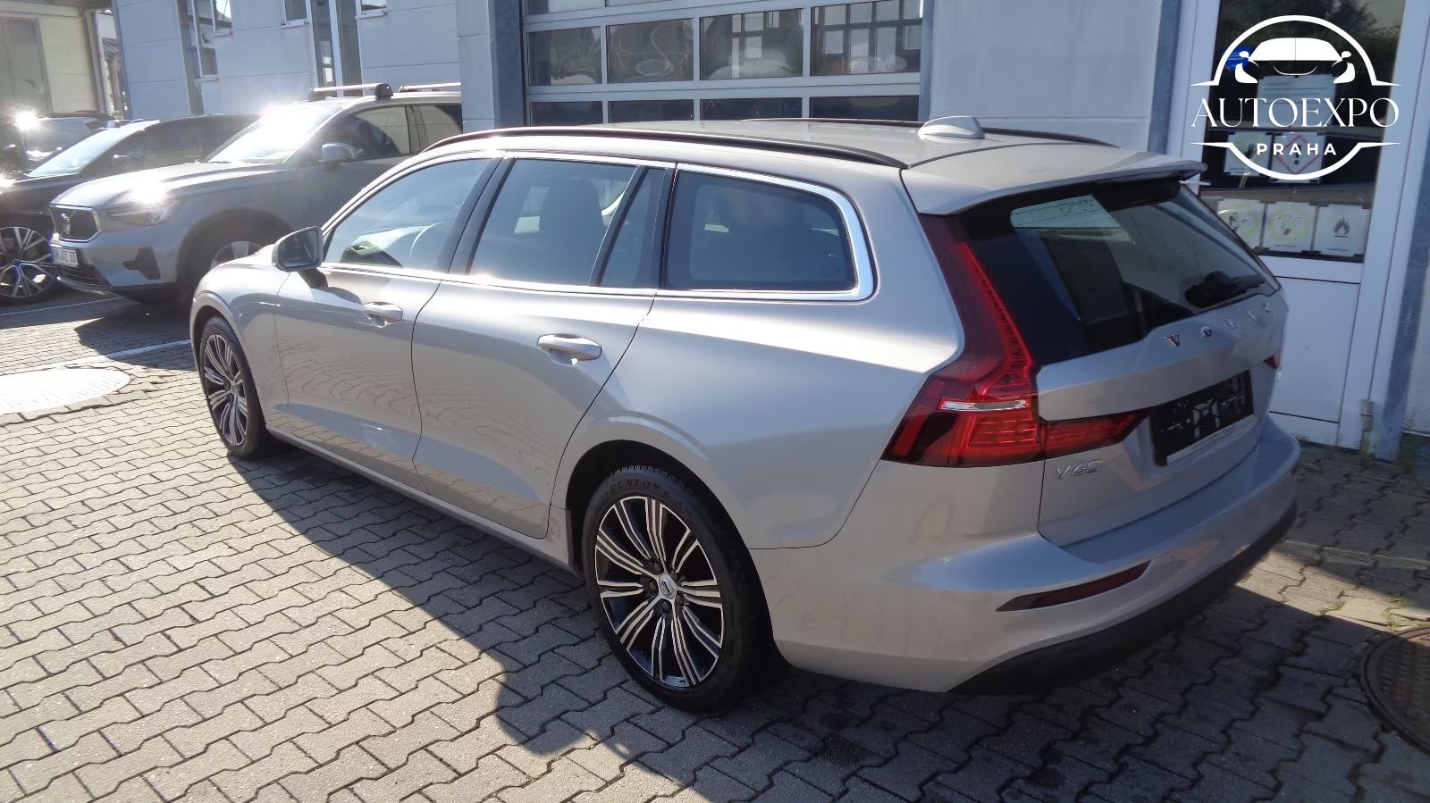 Volvo V60, B4 Core - fotka 4