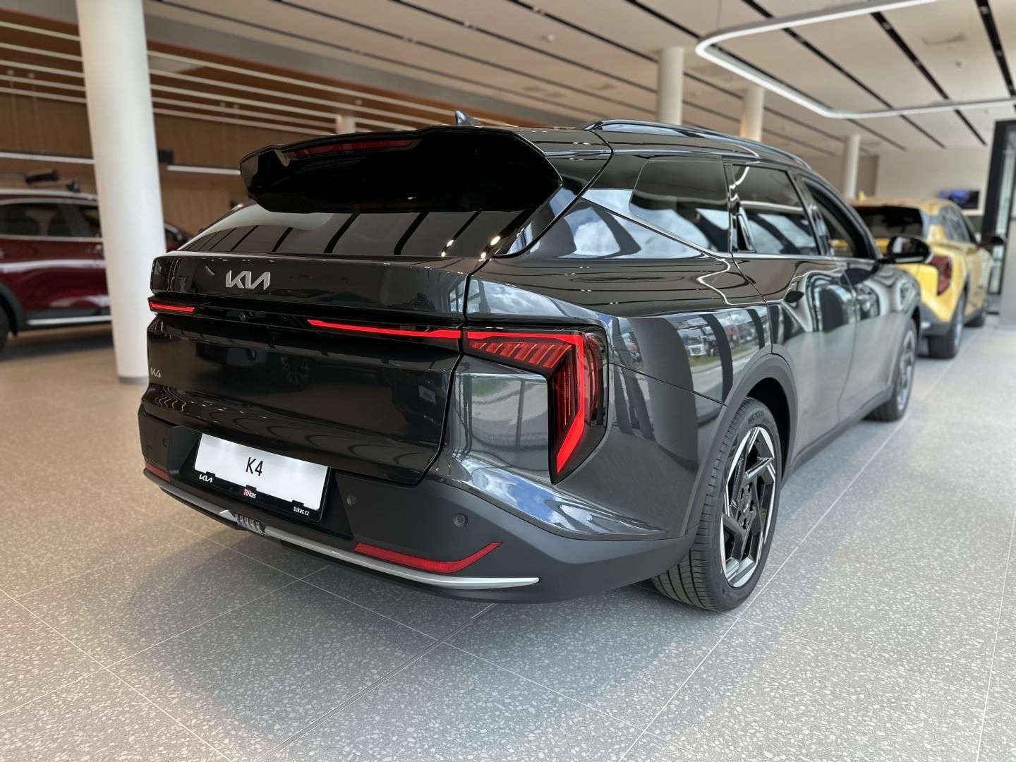 Kia K4, 1.6T-GDi 110kW TOP 110 KW (202 - fotka 4