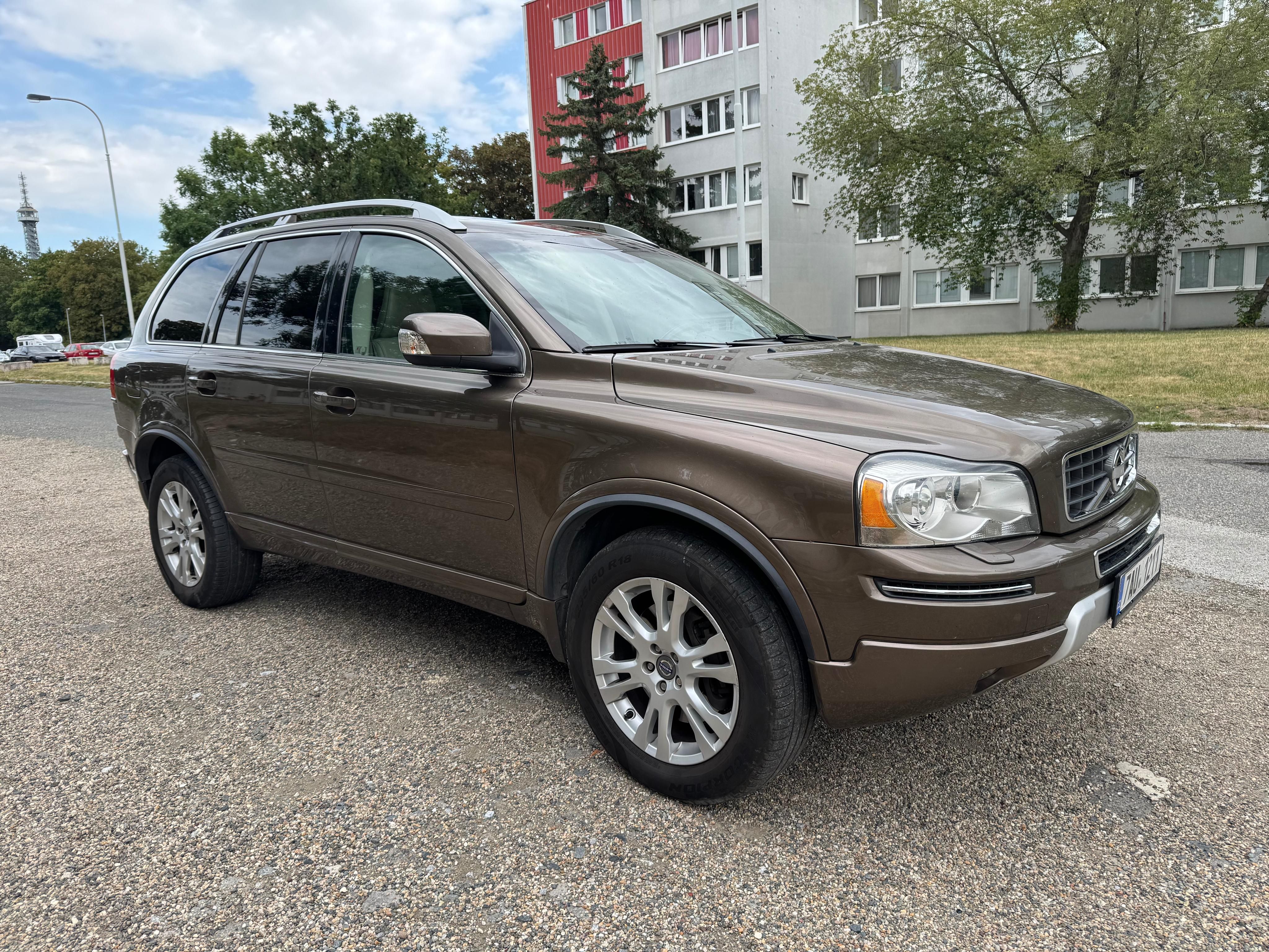 Volvo XC90, 2.4, D5, 7mist, Servisovano - fotka 3