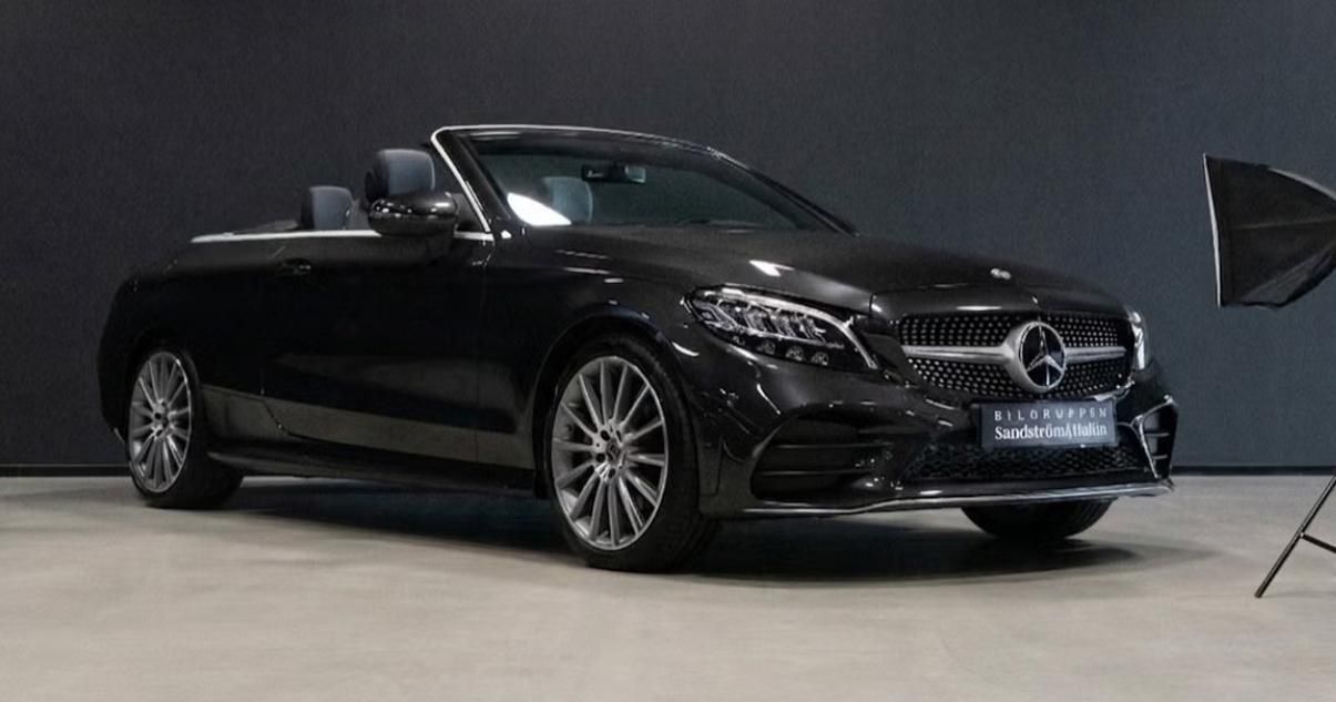 Mercedes-Benz Třídy C, 200 AMG Kamera LED Ambient - fotka 2