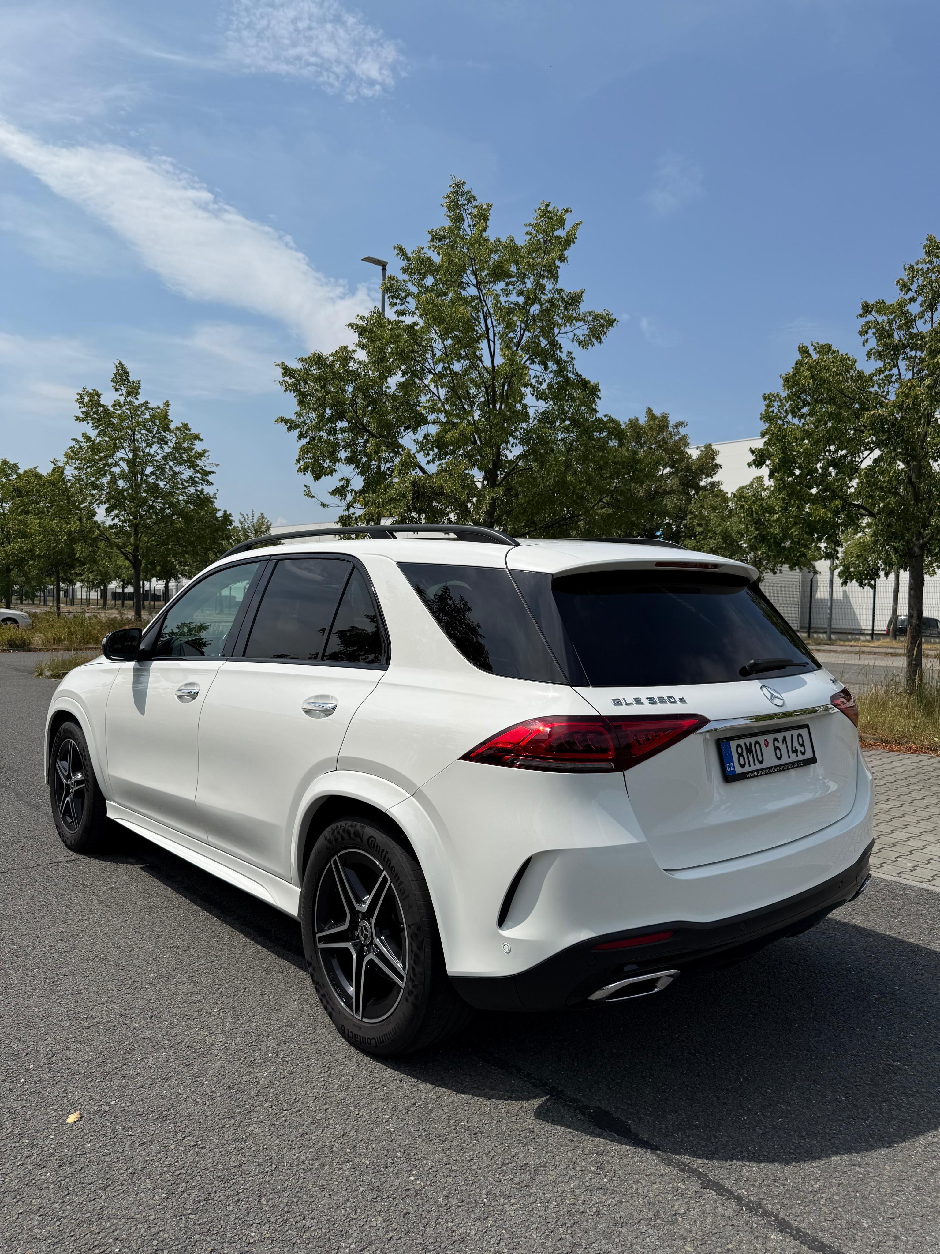 Mercedes-Benz GLE, Mercedes GLE 350d AMG paket - fotka 2