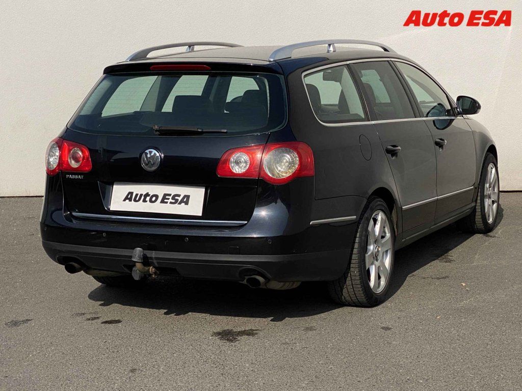 Volkswagen Passat, 3.2FSi - fotka 4