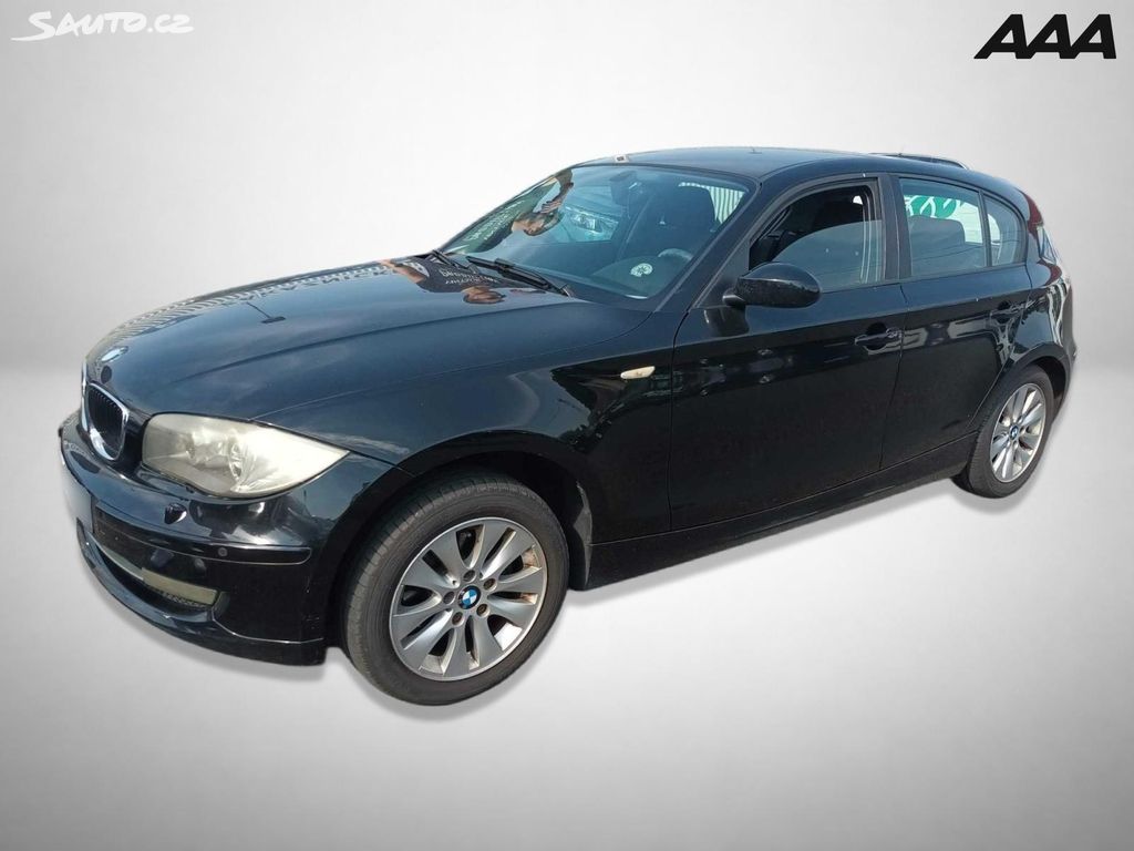 BMW Řada 1, 116i, Xenony