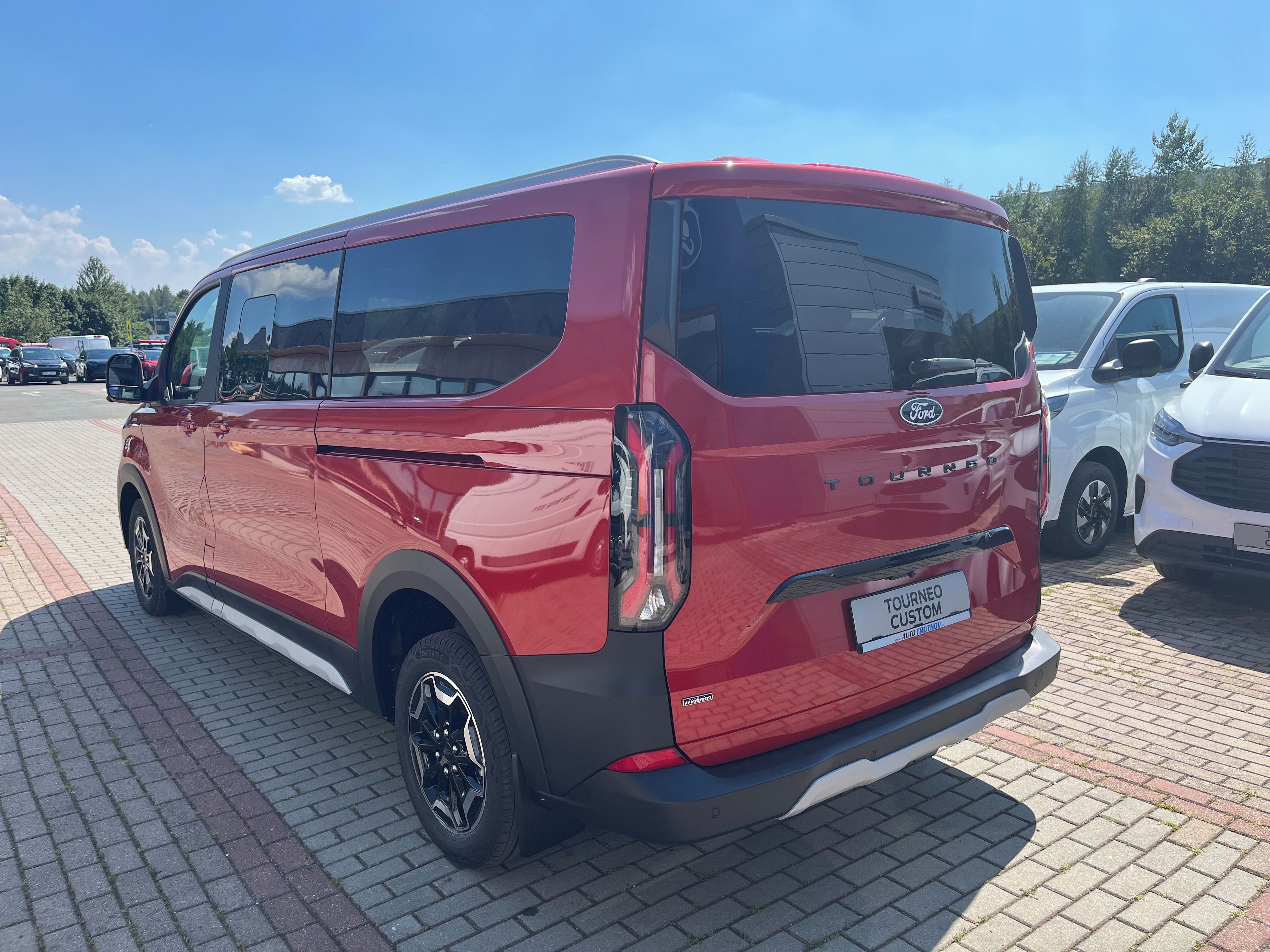 Ford Tourneo Custom, 2.5 DuratecPHEV 171kW ActiveL2 - fotka 3