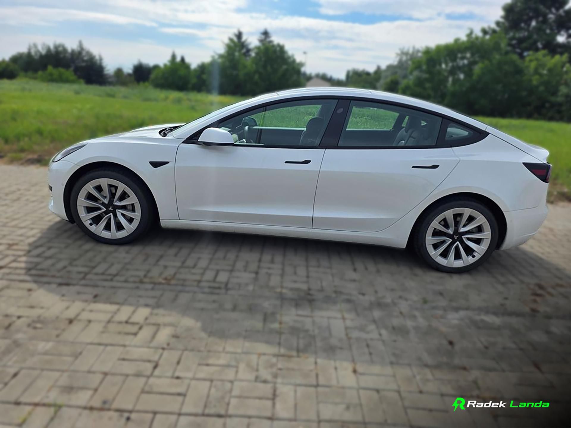 Tesla Model 3, SR+ Facelift, Tažné, DPH - fotka 5