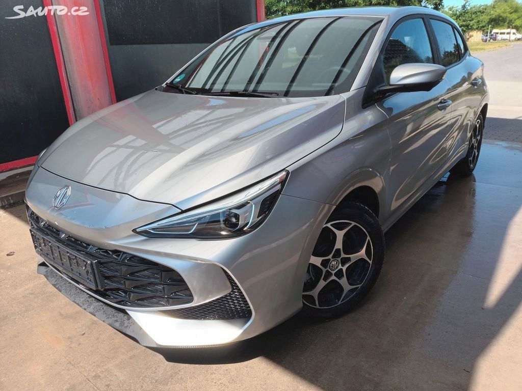 MG MG3, 1.5i Hybrid+ aut.EXCLUSIVE - fotka 4