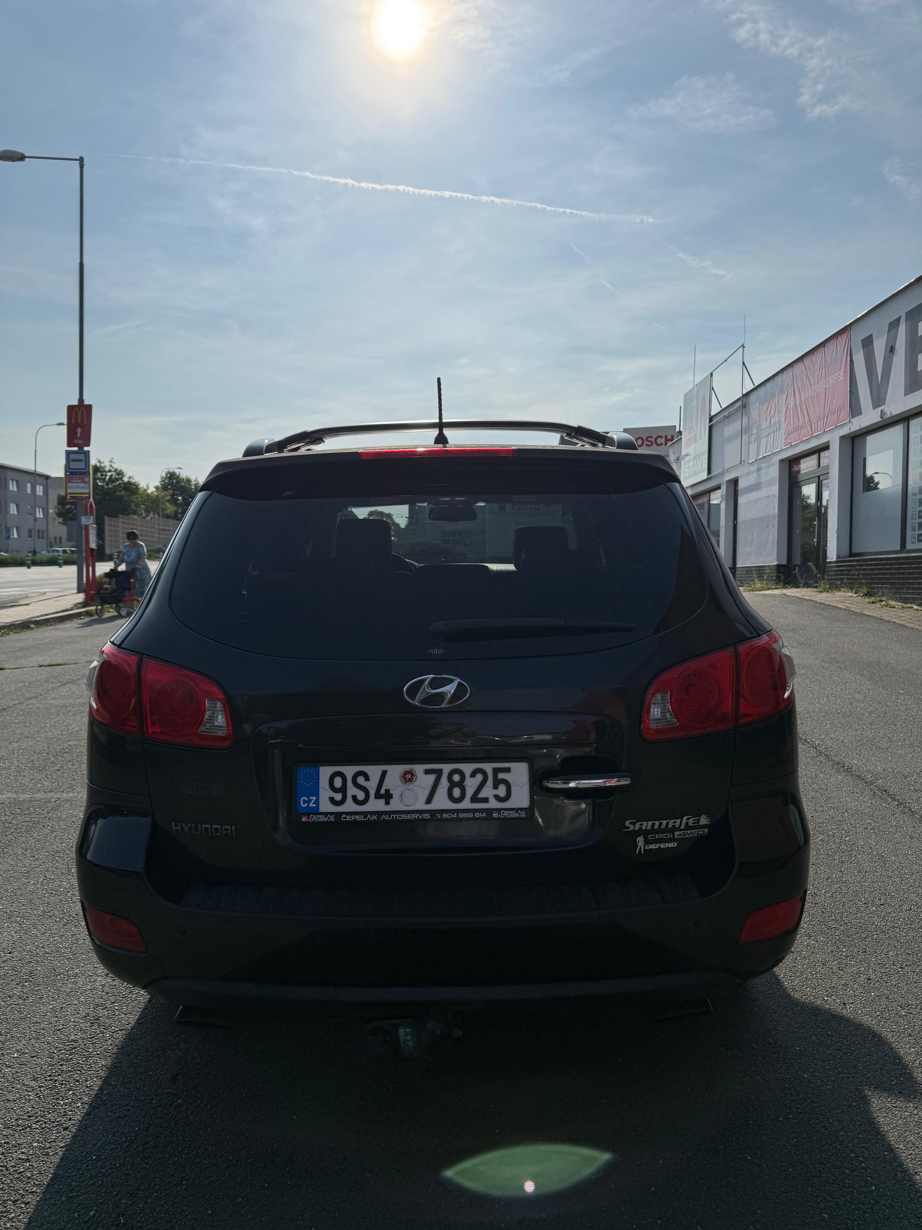 Hyundai Santa Fe, 2,2 CRDI, 7 místne, 114kW - fotka 4
